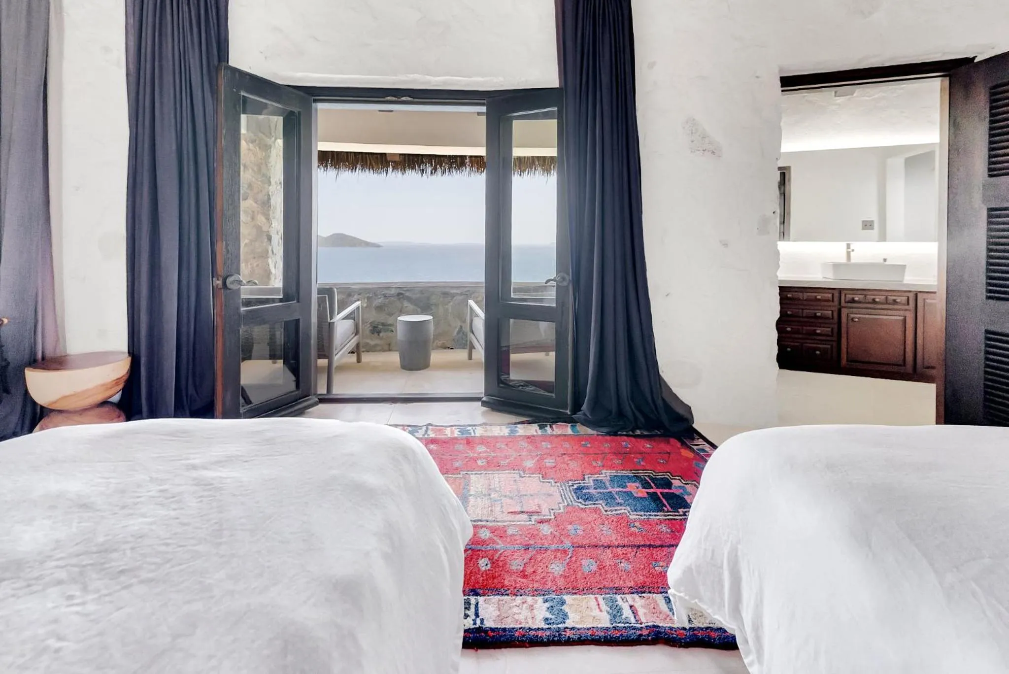 Bed in The Aerial, BVI