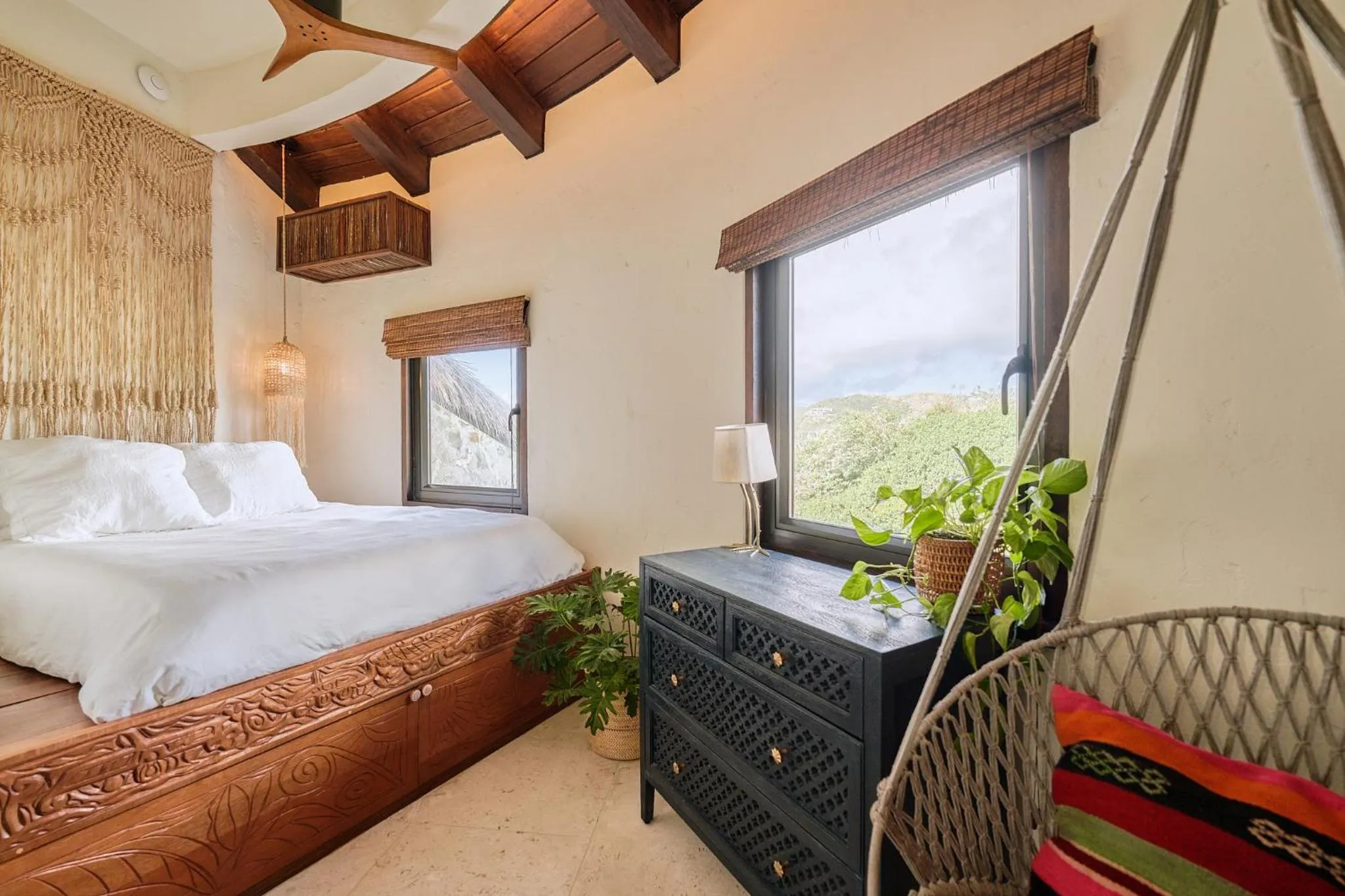 Bedroom, Bed in The Aerial, BVI