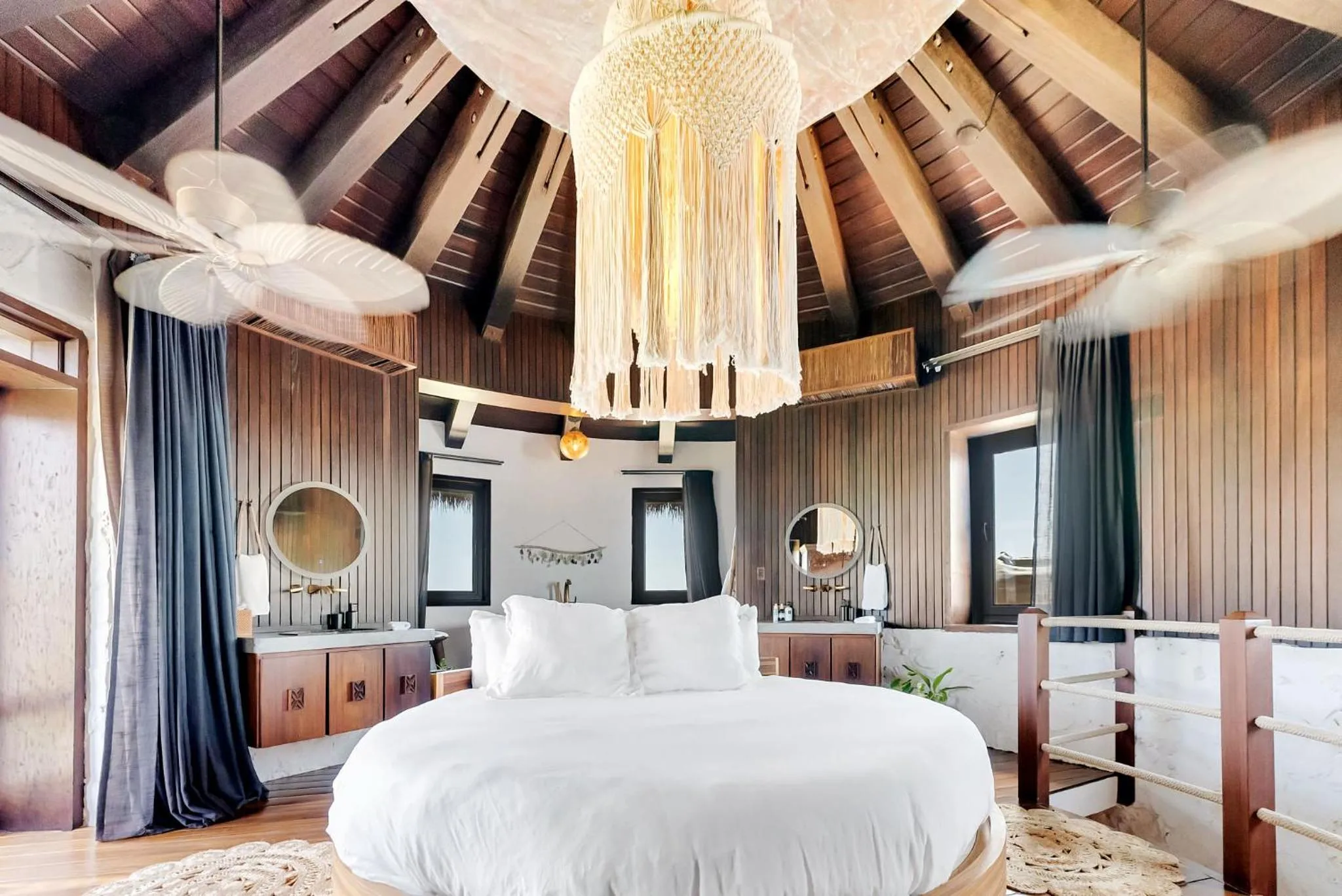 Bed in The Aerial, BVI