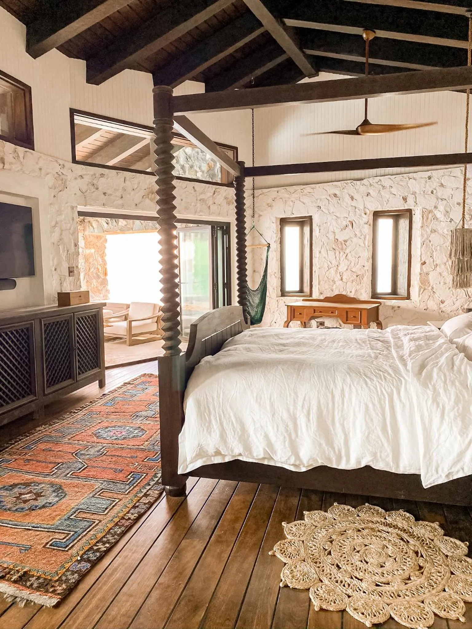 Bedroom, Bed in The Aerial, BVI