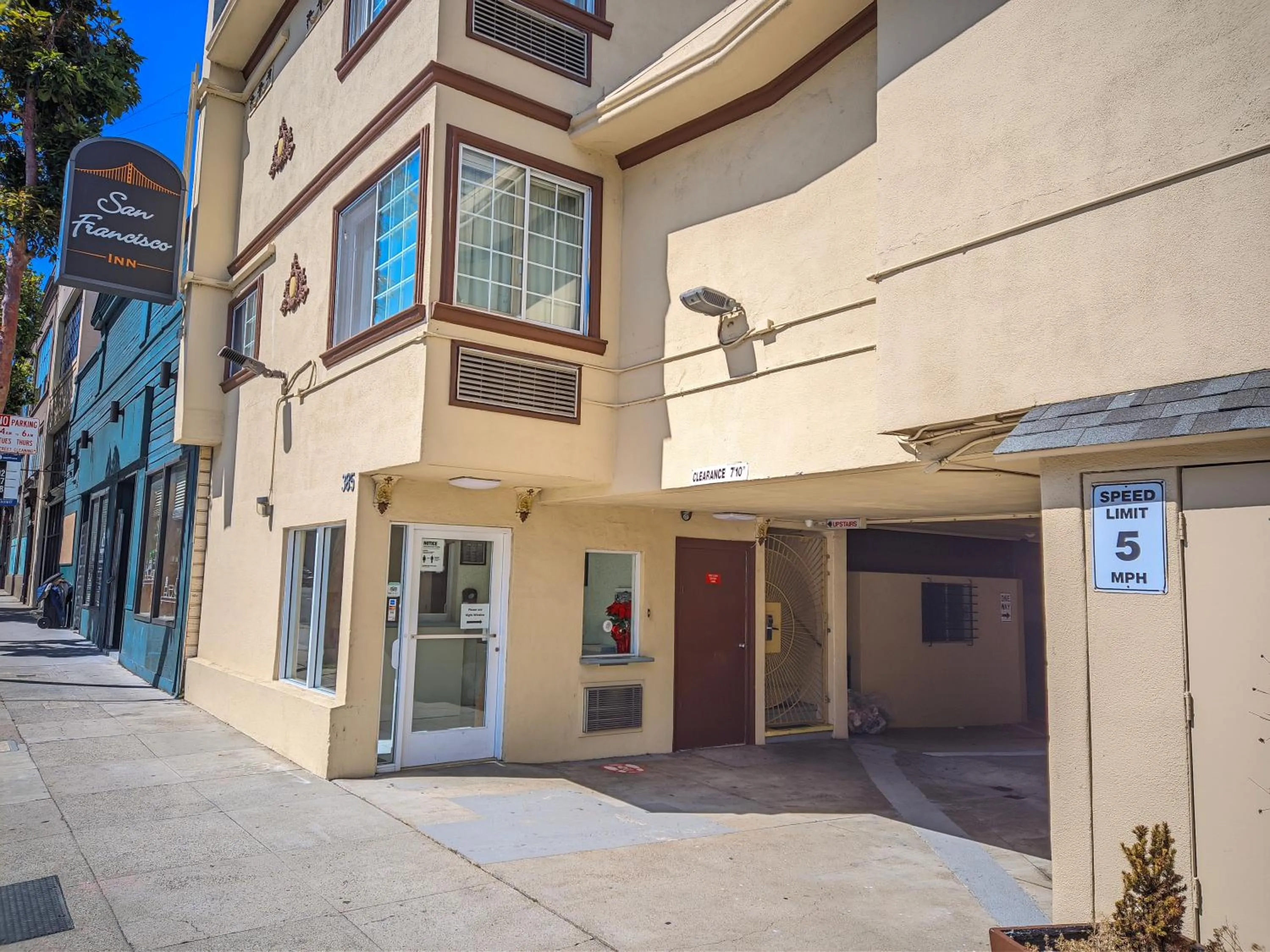 Lobby or reception in San Francisco Inn