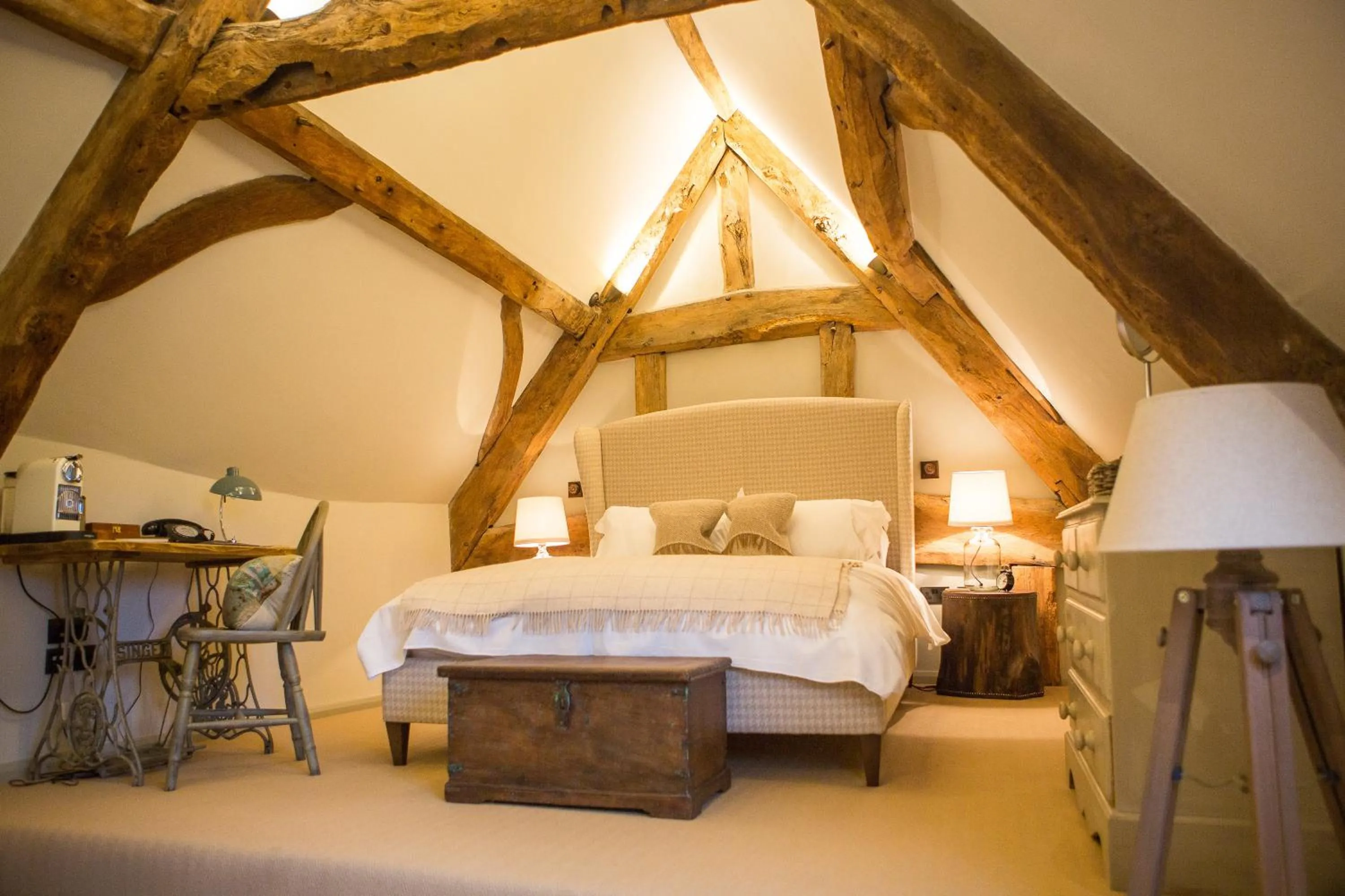 Bedroom, Bed in The Porch House