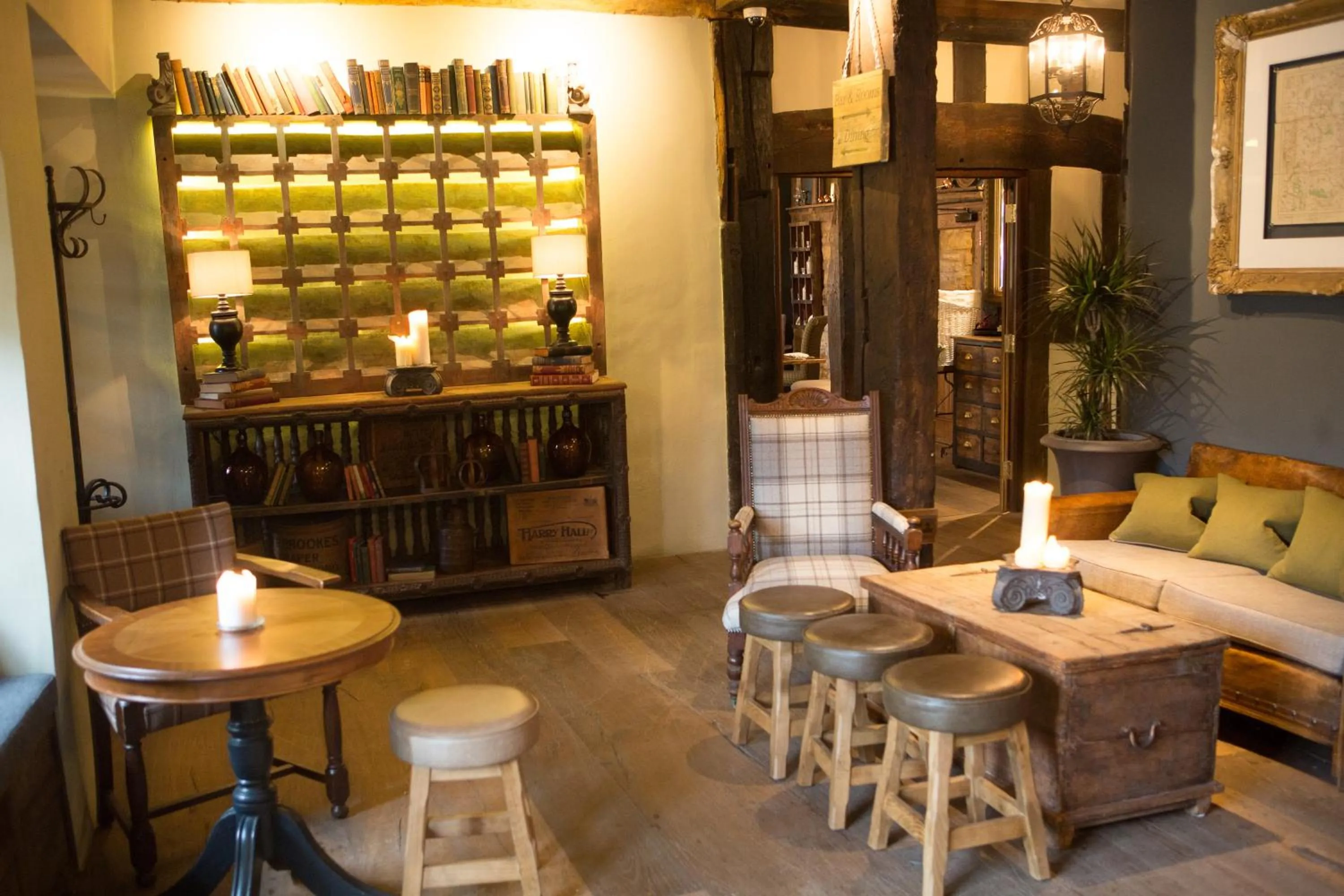 Lounge or bar in The Porch House