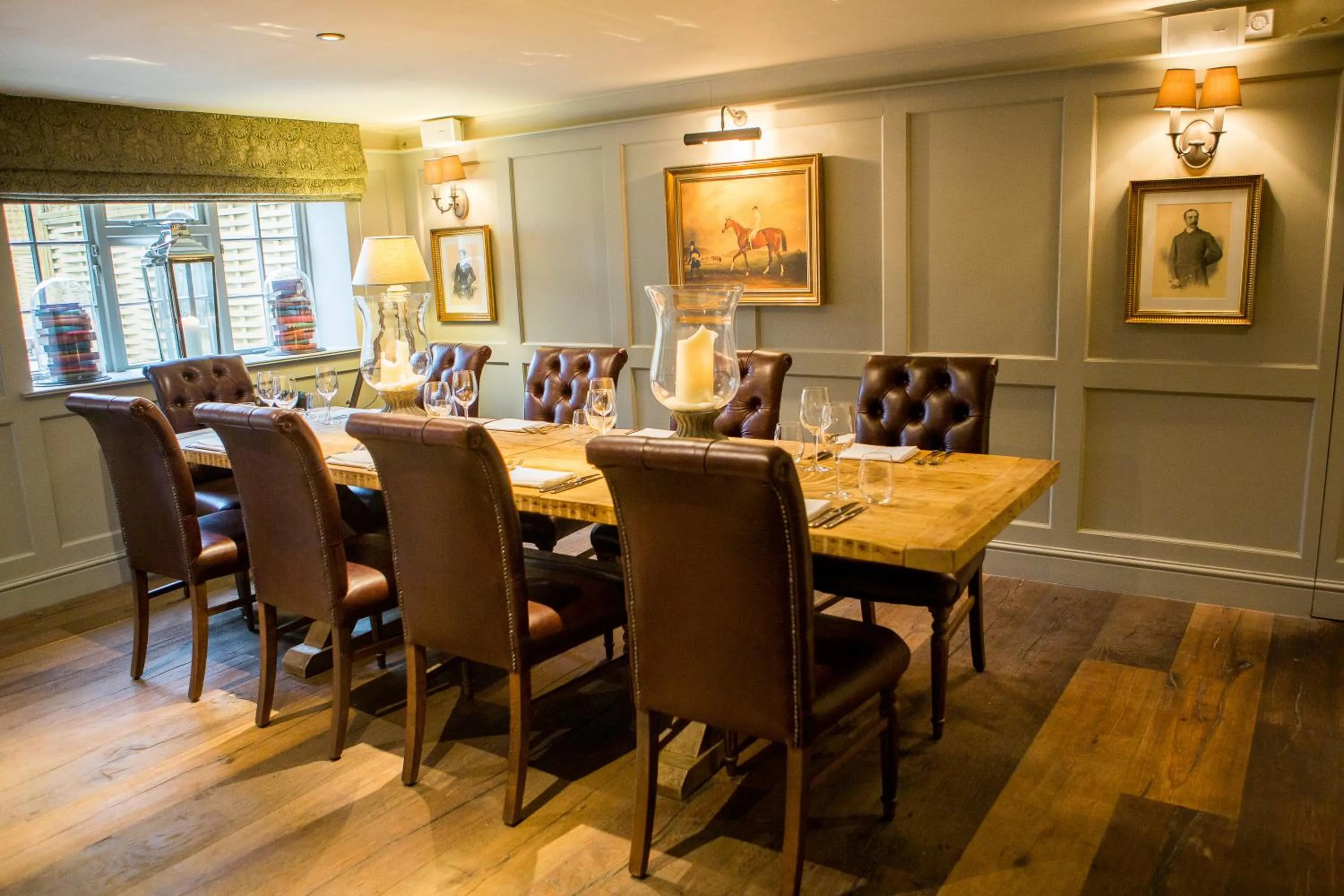 Restaurant/places to eat in The Porch House