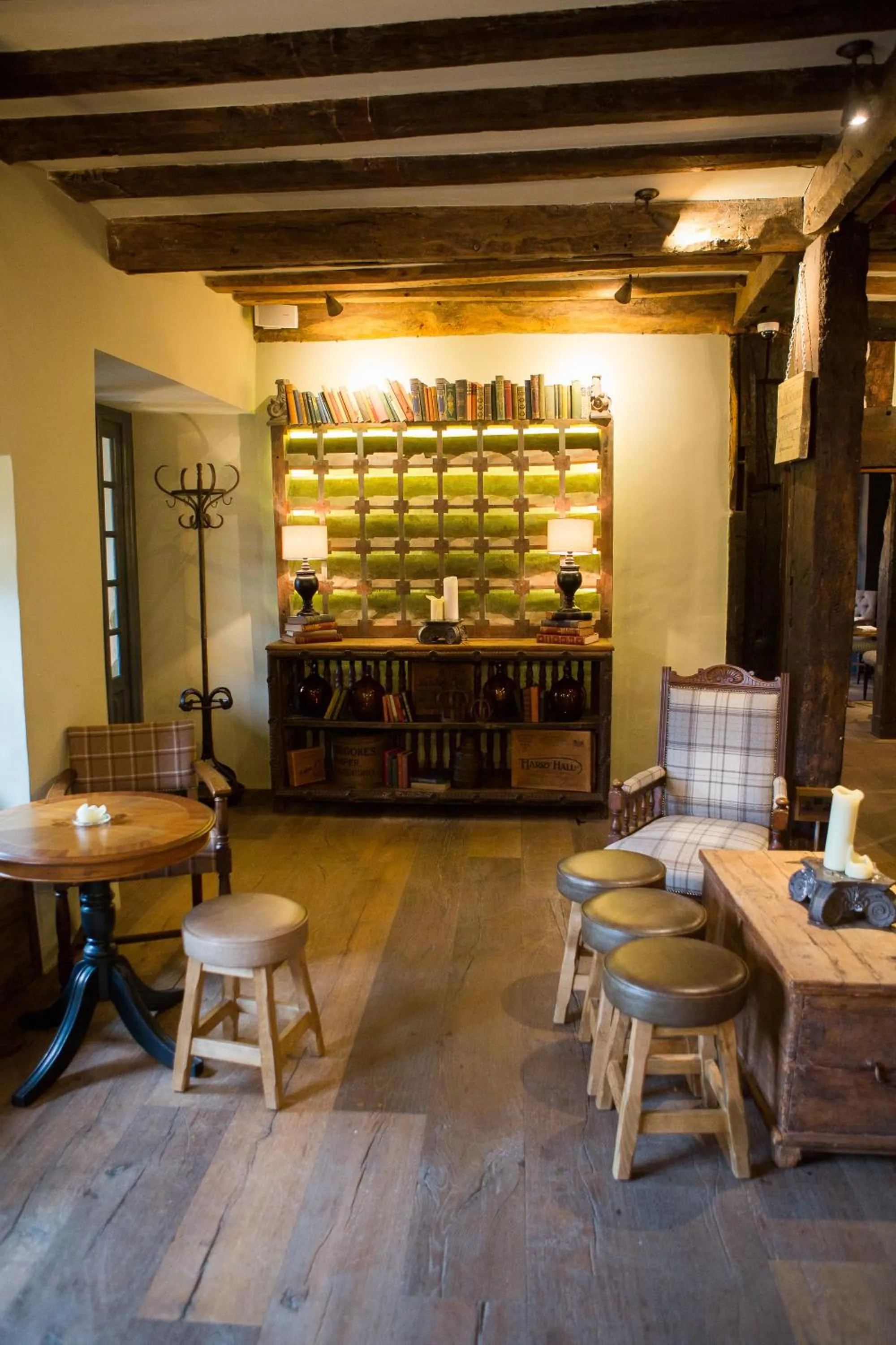 Lounge or bar in The Porch House