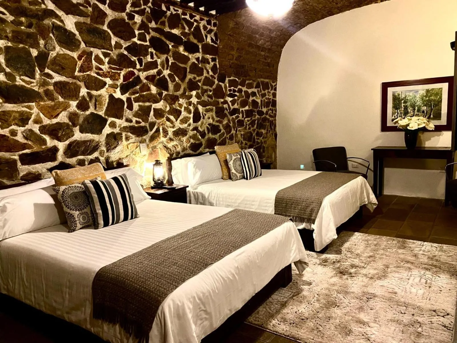 Restaurant/places to eat, Bed in HOTEL MINA REAL