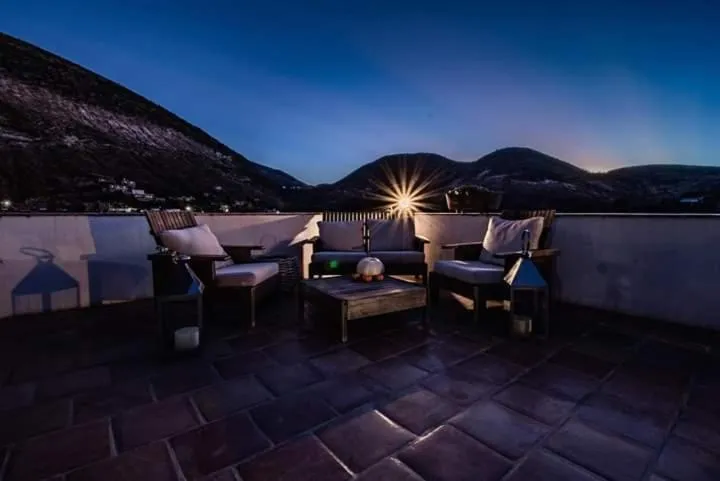 Night in HOTEL MINA REAL