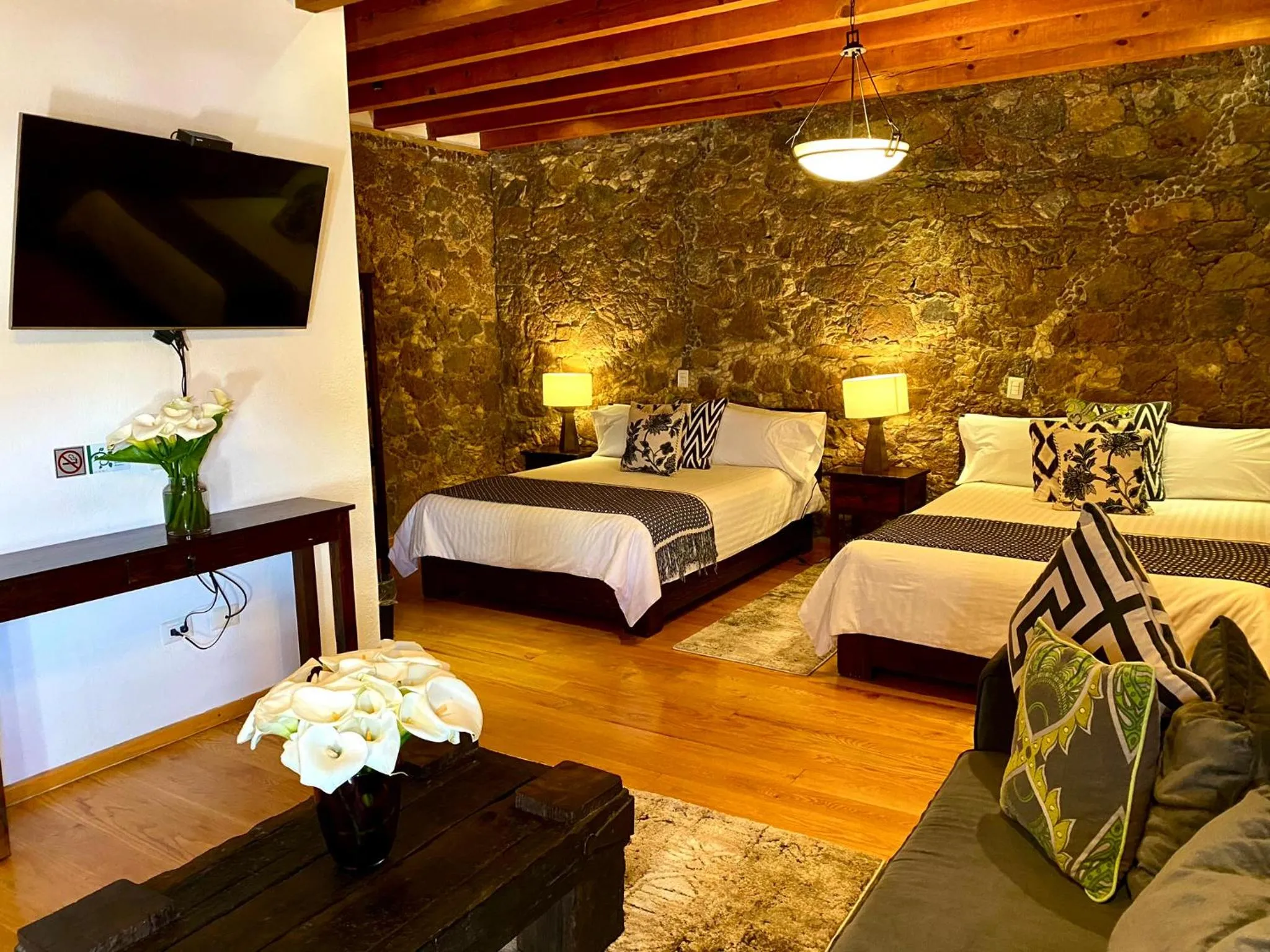 Photo of the whole room, Bed in HOTEL MINA REAL