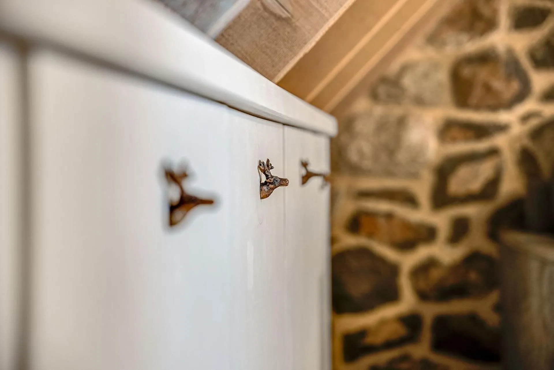 Quigtoo Cottage - Beautiful 4BR Stone Cottage l WiFi l Bath l Garden