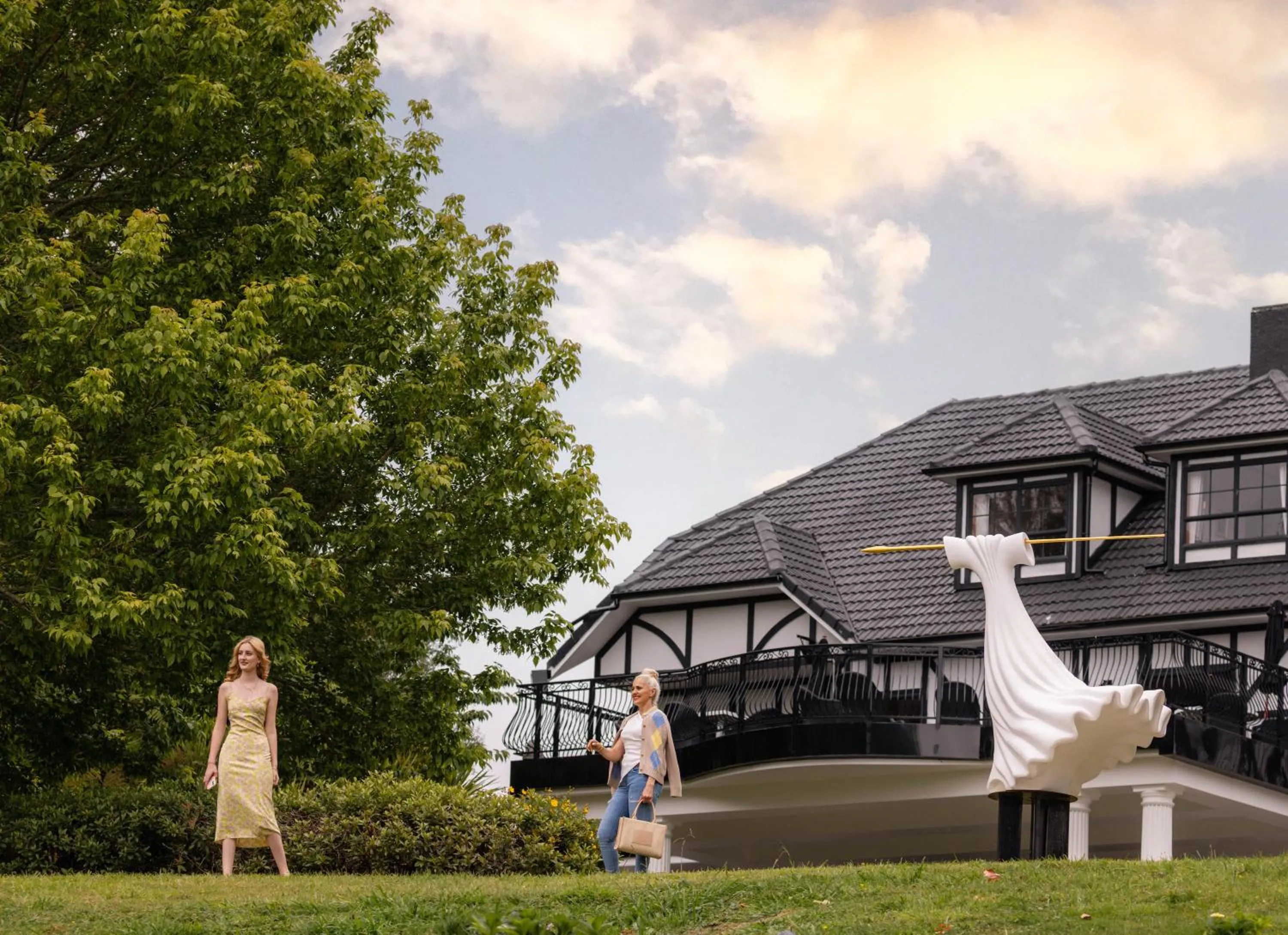 Summer in Hana Lodge