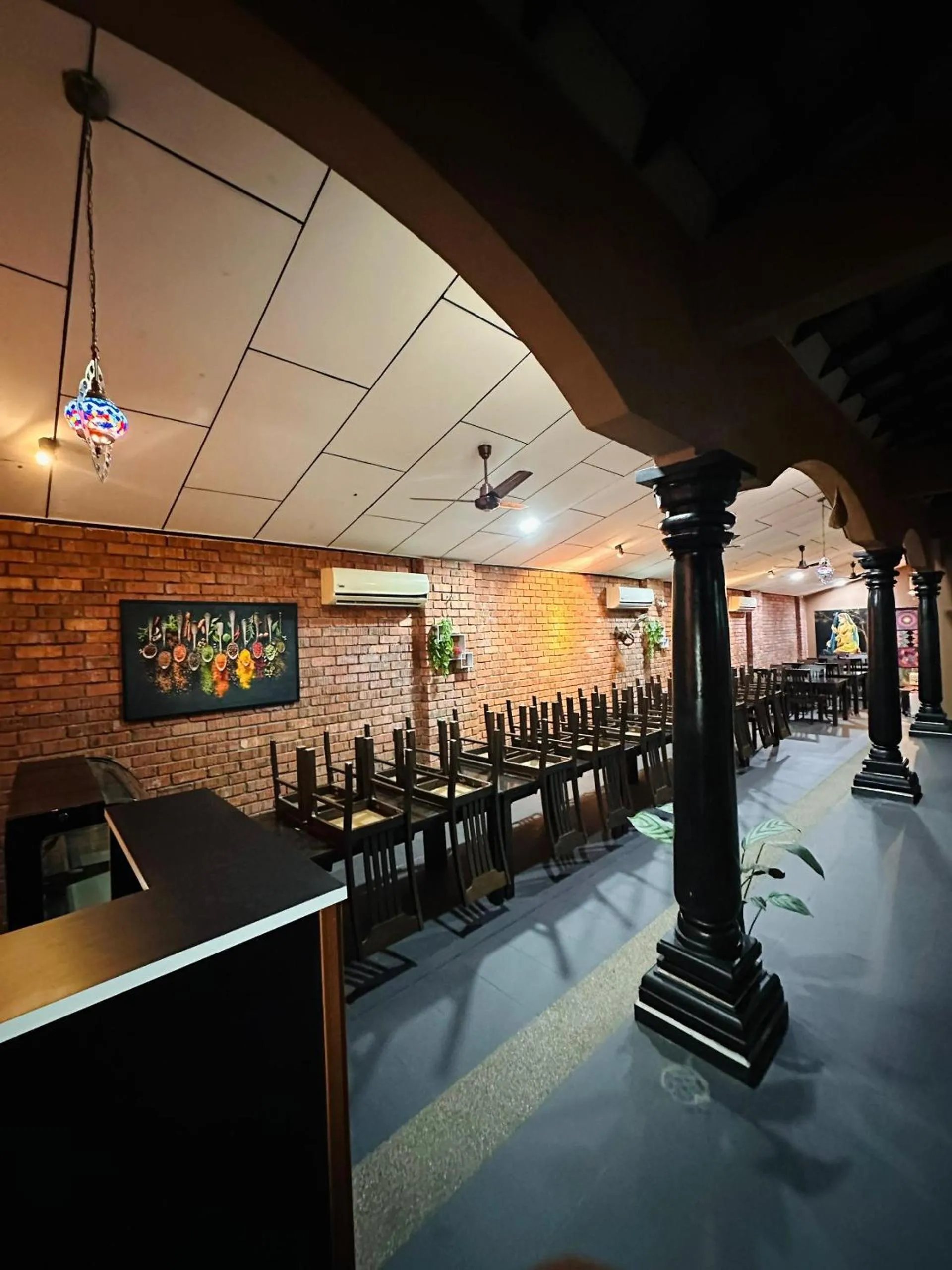 Property building in Maxwell inn