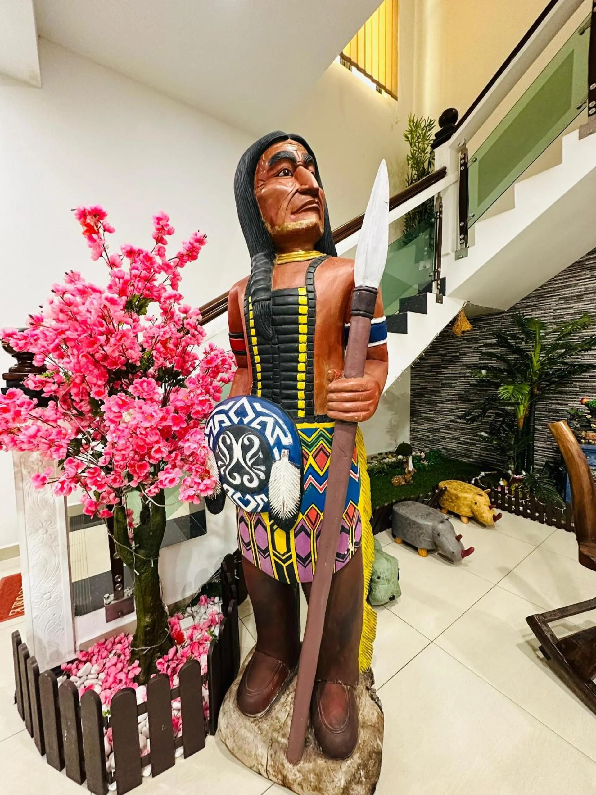 Property building in Maxwell inn