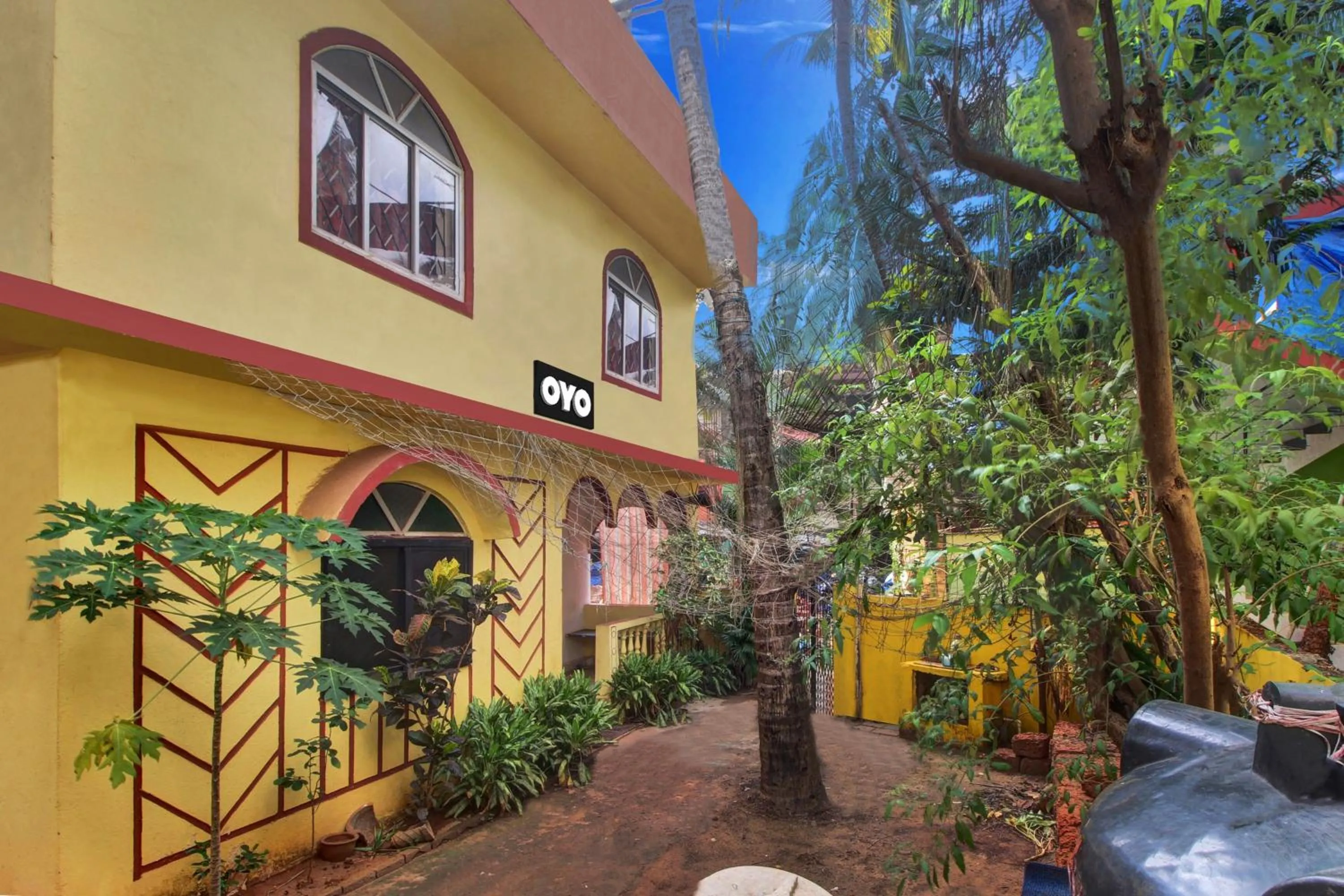 Facade/entrance in Hotel O U & I LIVINGS