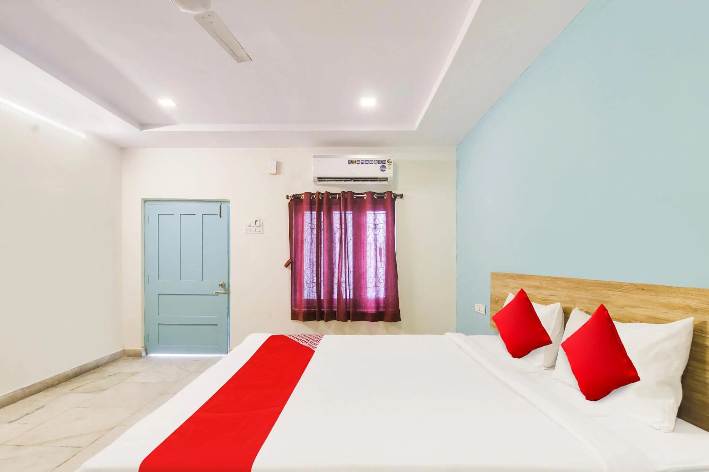 Bedroom in Hotel O R Squre Inn