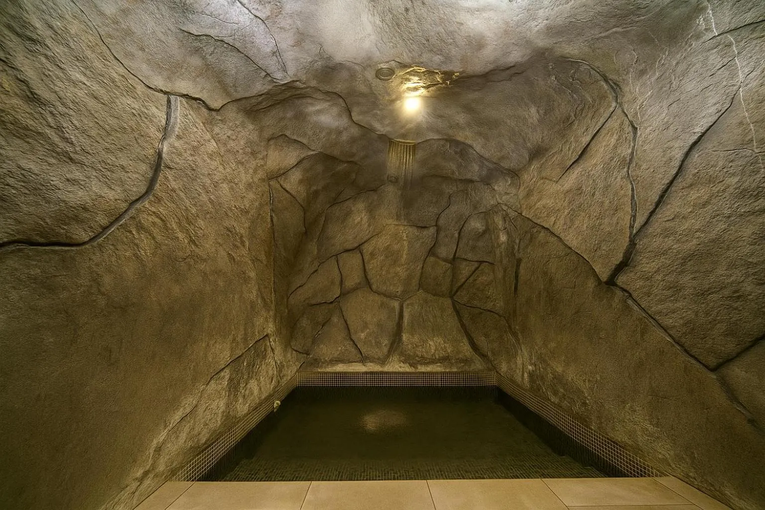 Spa and wellness centre/facilities in Dili Town Resort and Spa