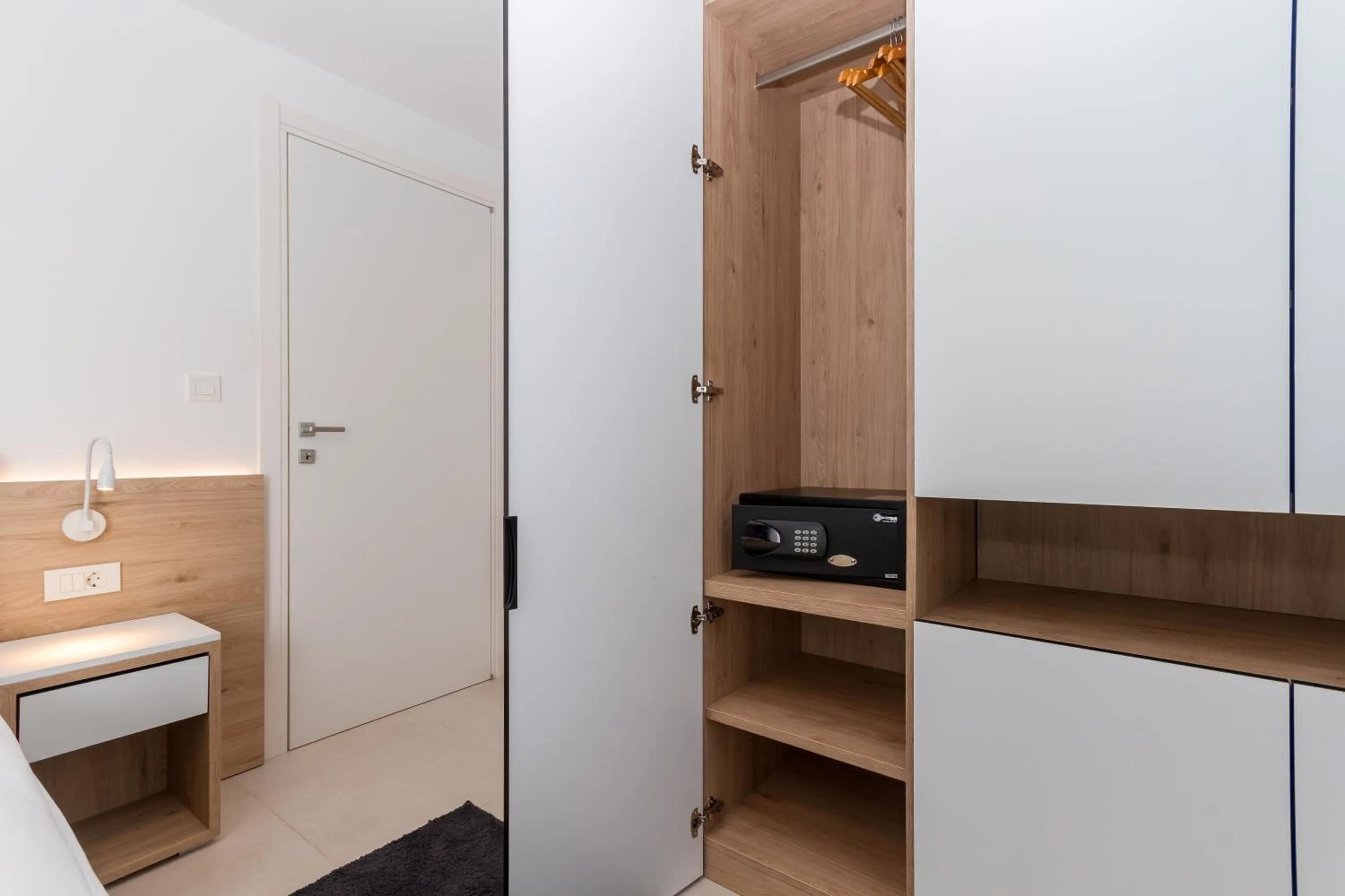 Bed in Garden Palace - Da Matteo Deluxe Apartment