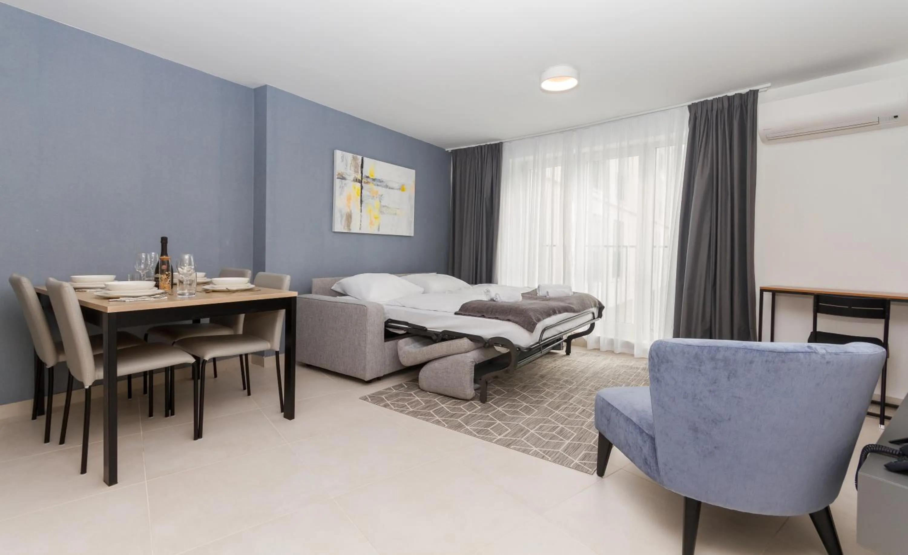 Bed in Garden Palace - Da Matteo Deluxe Apartment