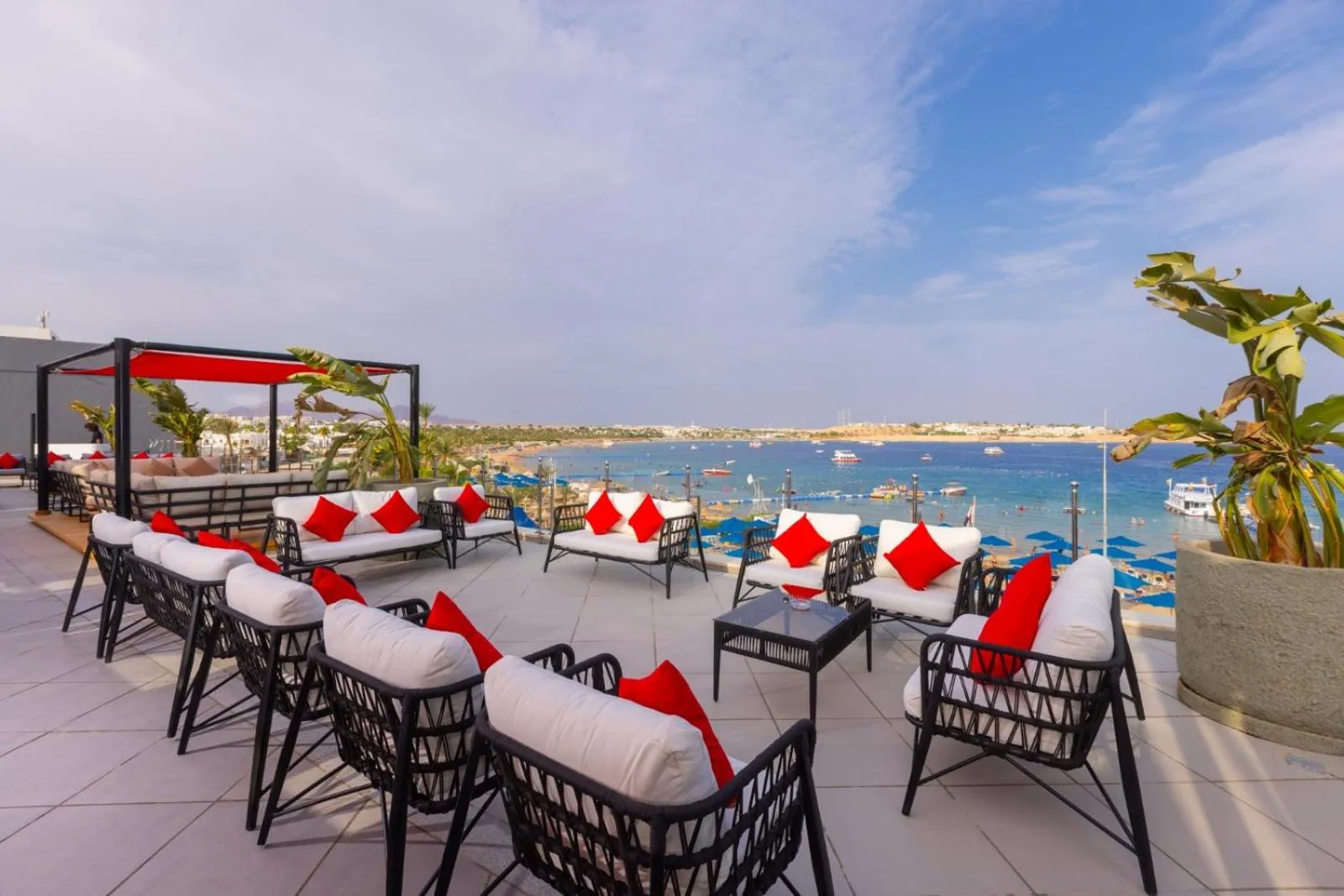 Restaurant/places to eat in Naama Bay Suites & SPA