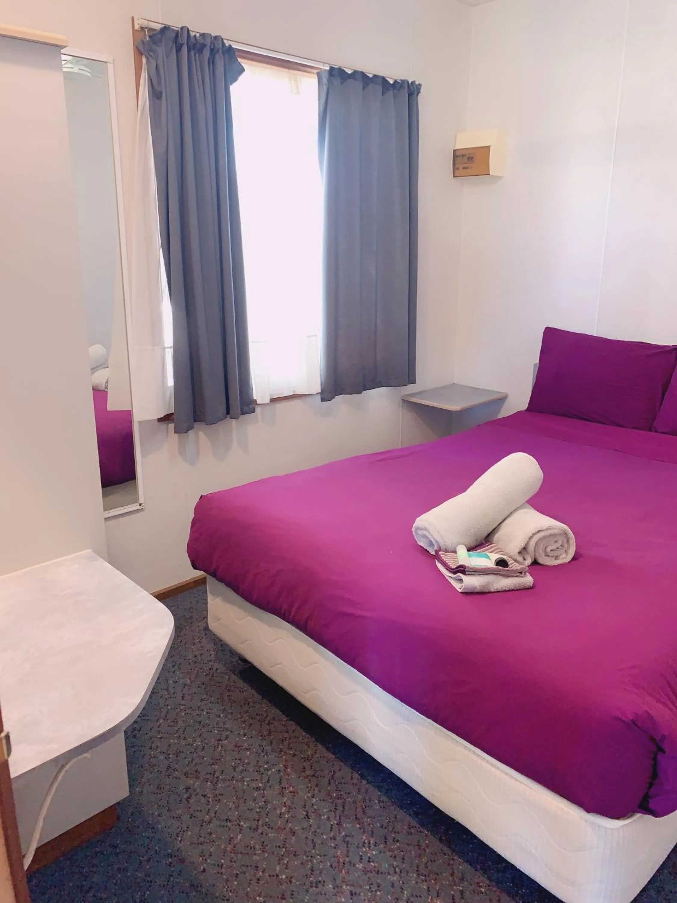 Bedroom, Bed in Colac Otway Caravan & Cabin Park