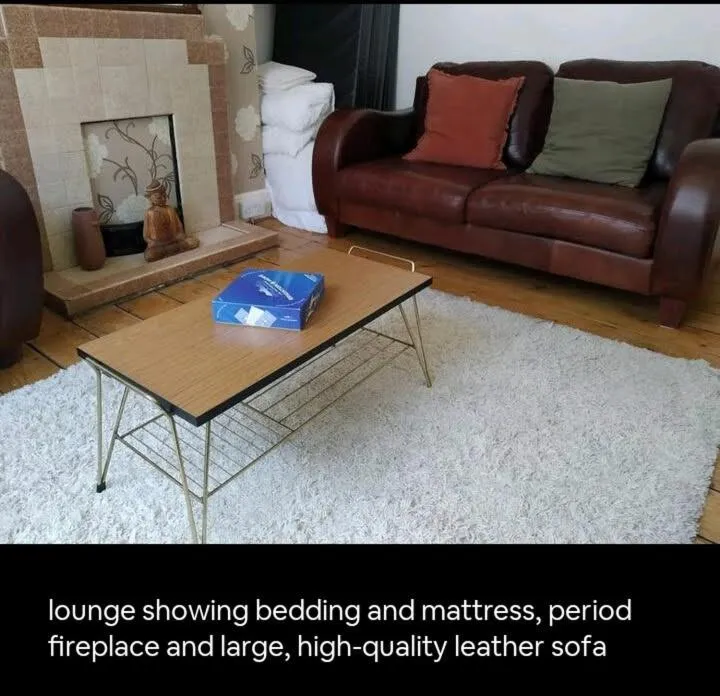 Spacious 2 bed maisonette near town, that sleeps 6