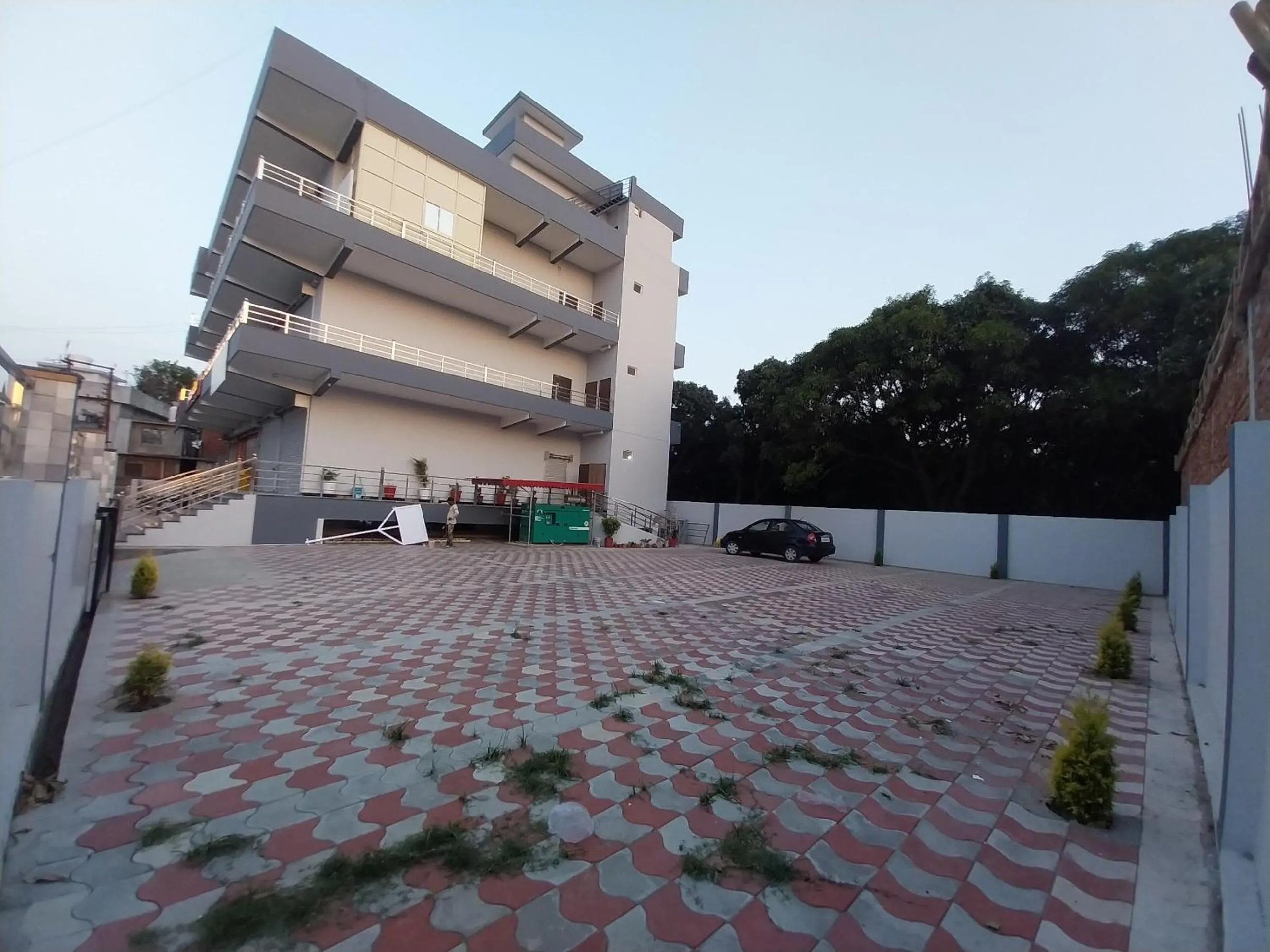 Parking in Dreamy Desert Hotel