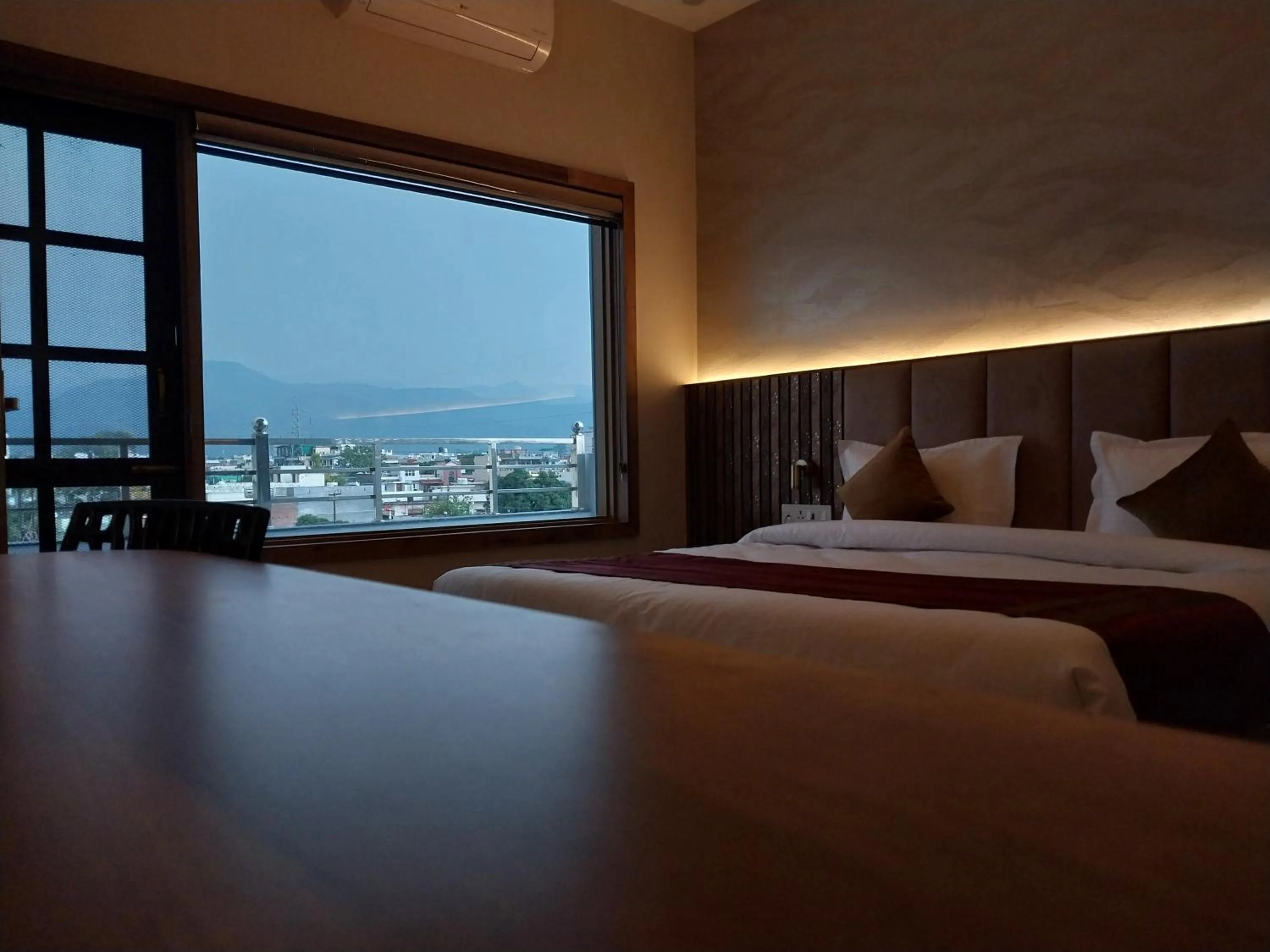 Bed in Dreamy Desert Hotel