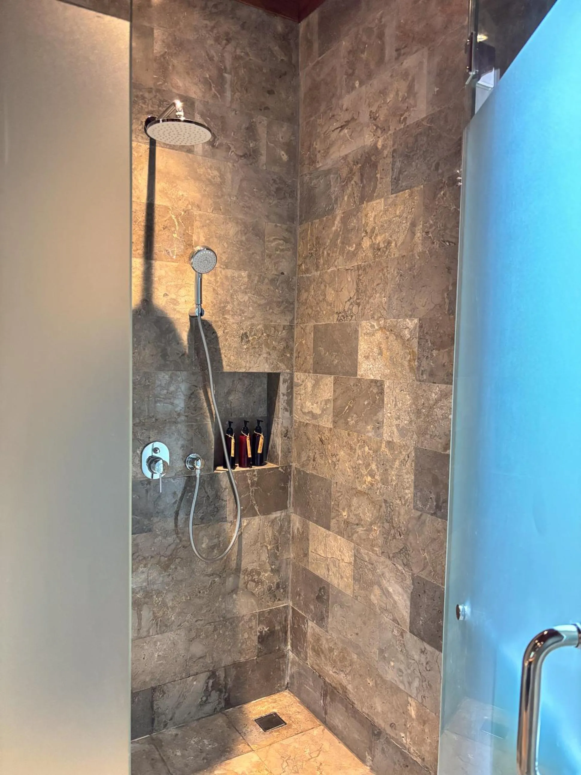 Shower in AnandaDara Ubud Resort & Spa