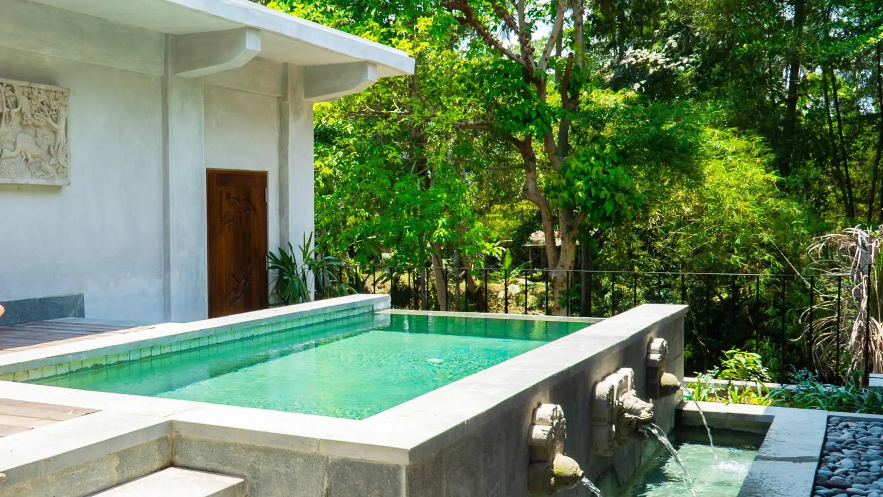 Garden view in AnandaDara Ubud Resort & Spa Garden view in AnandaDara Ubud Resort & Spa