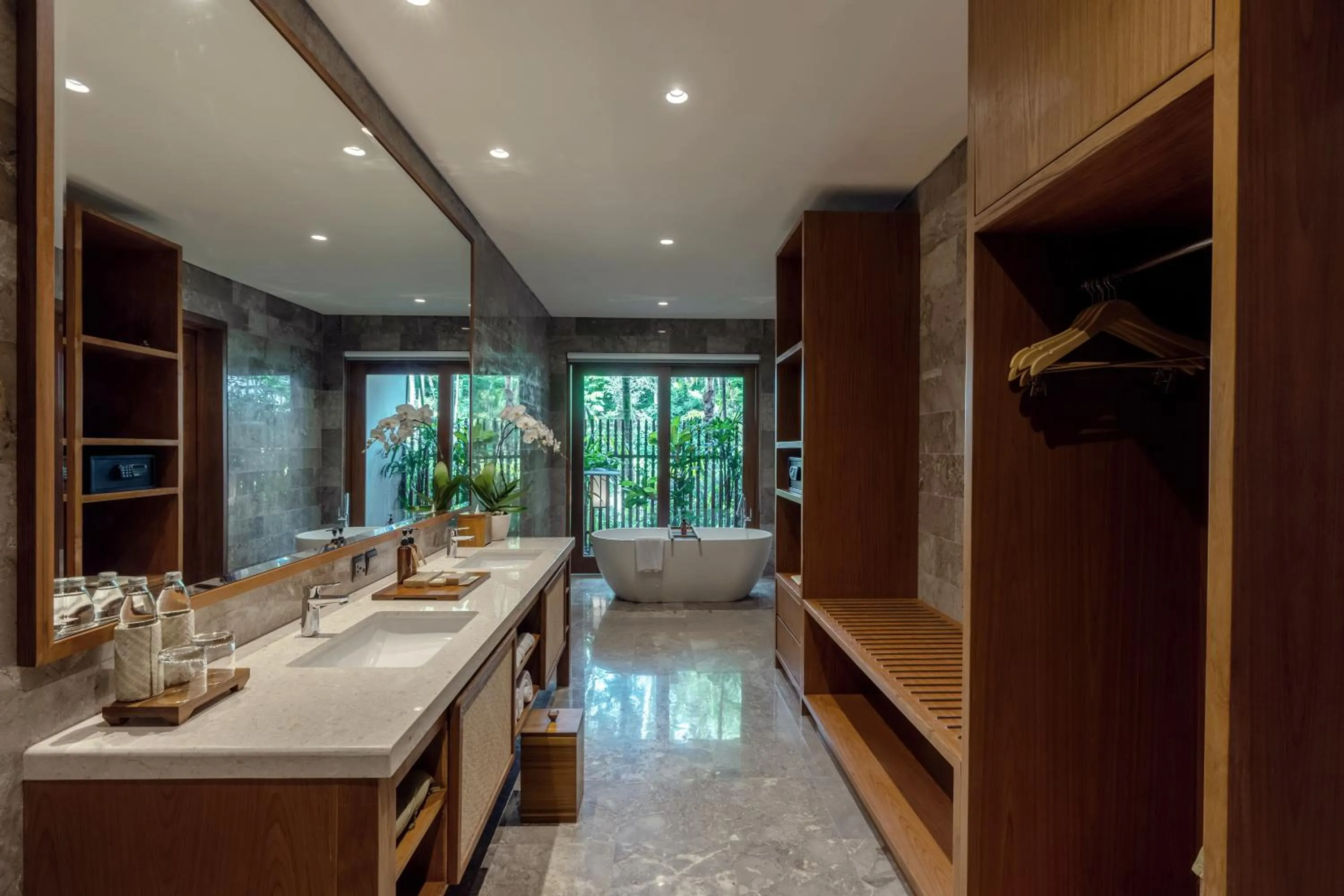 Toilet in AnandaDara Ubud Resort & Spa