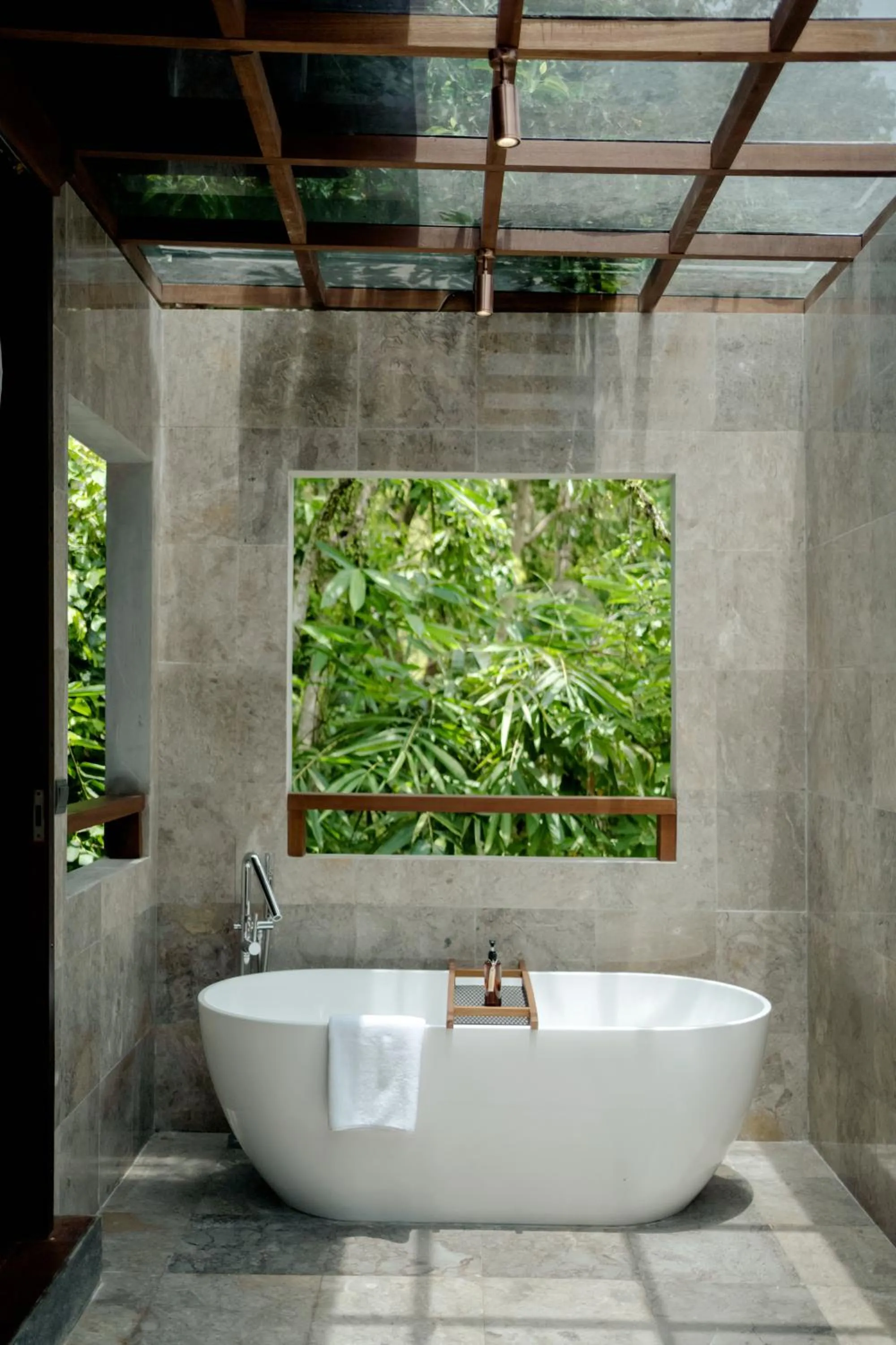 Bath in AnandaDara Ubud Resort & Spa