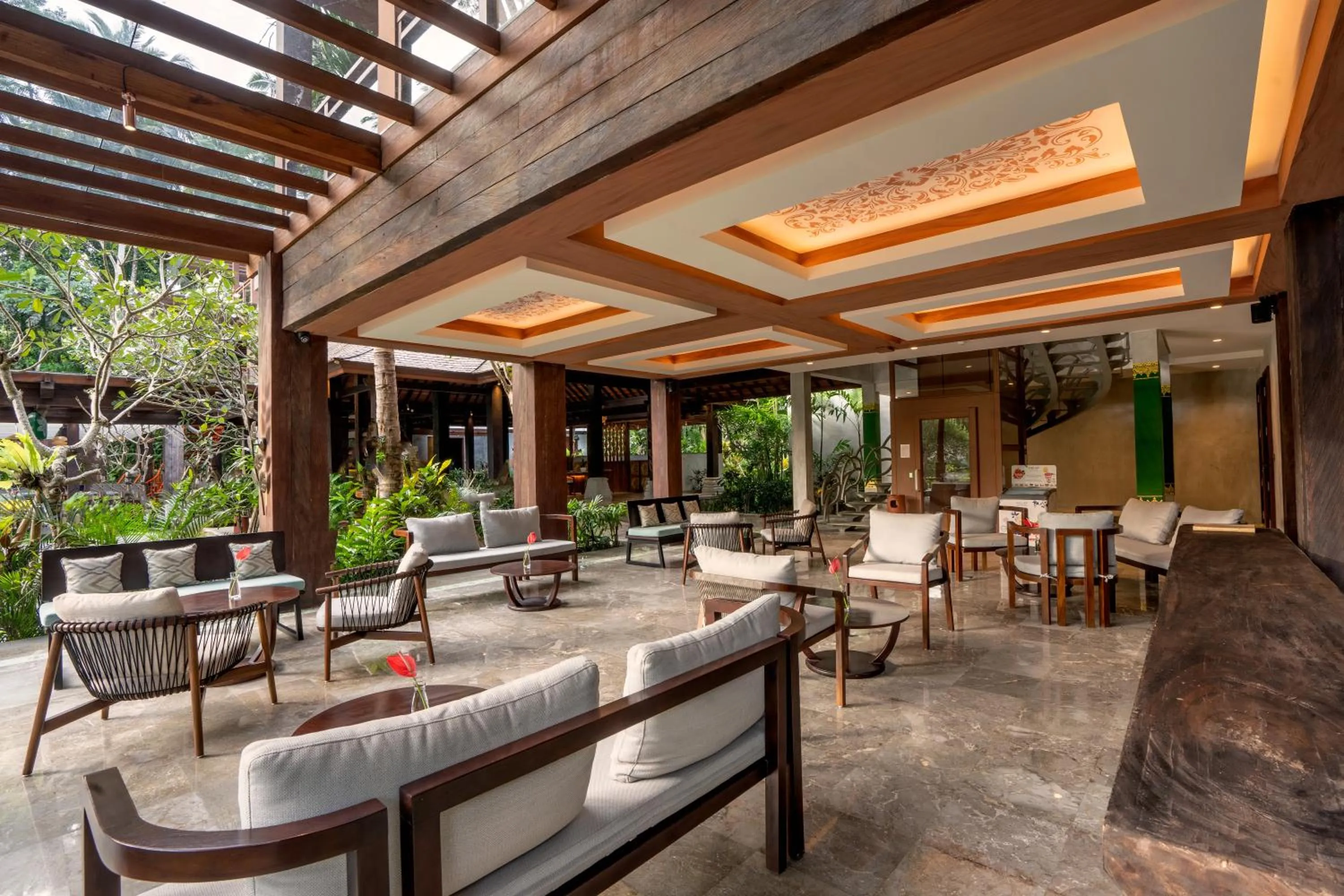 Lounge or bar in AnandaDara Ubud Resort & Spa