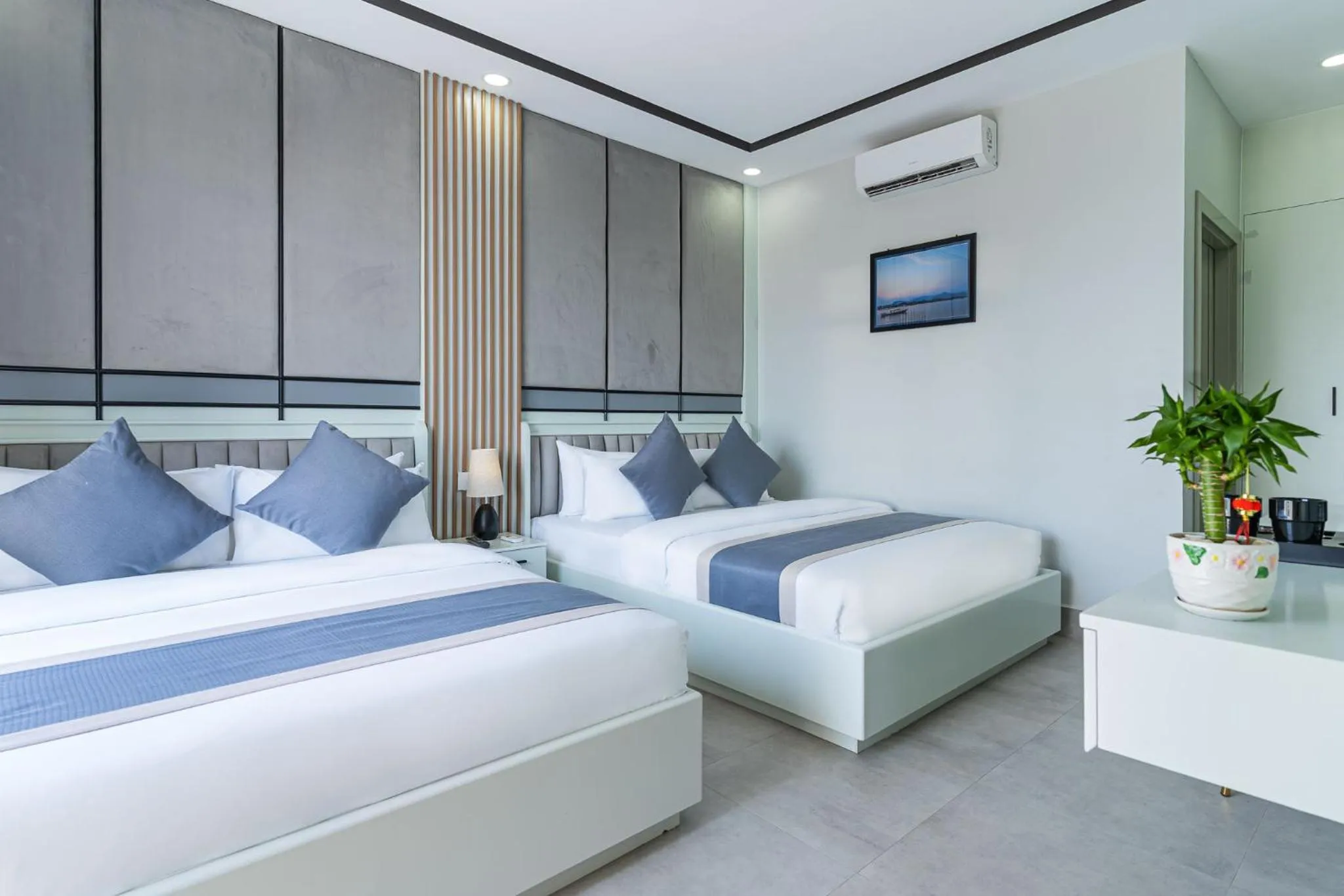 Bed in The Square Kampot Hotel