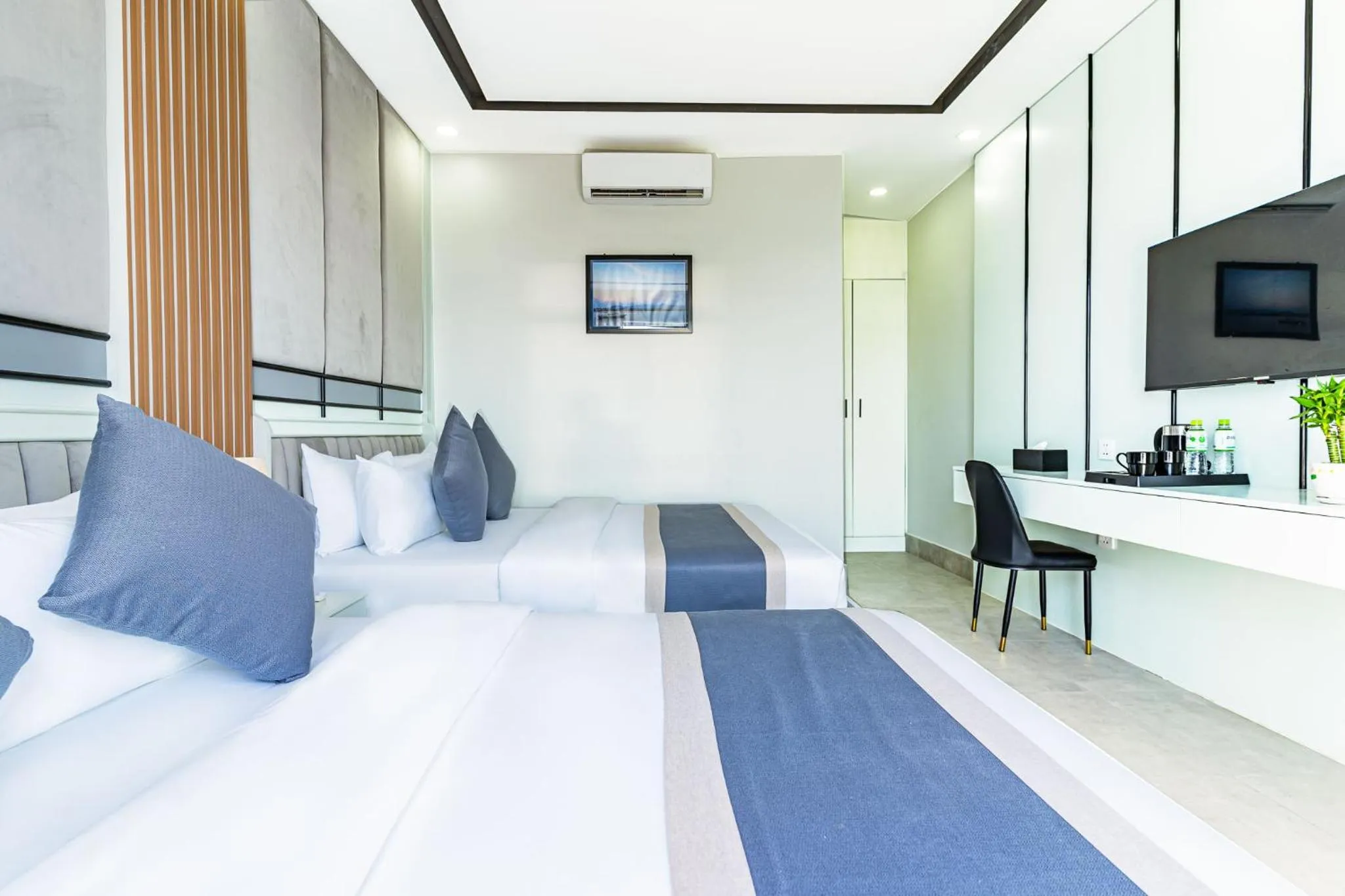 Bed in The Square Kampot Hotel