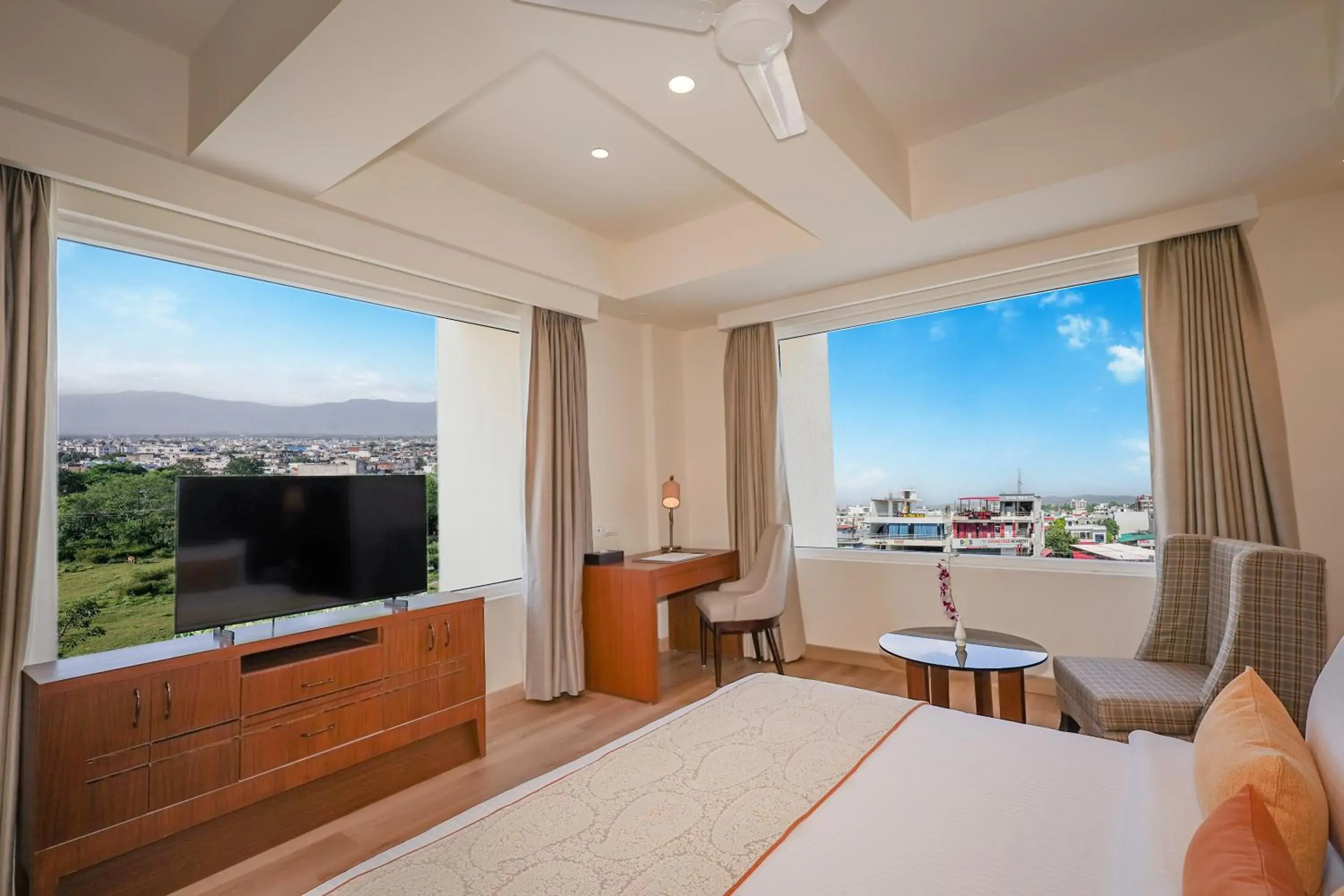 Suite - single occupancy - Enjoy Happy Hours with 2+1 offer in Regenta Dehradun by Royal Orchid Hotels Limited Suite - single occupancy - Enjoy Happy Hours with 2+1 offer in Regenta Dehradun by Royal Orchid Hotels Limited