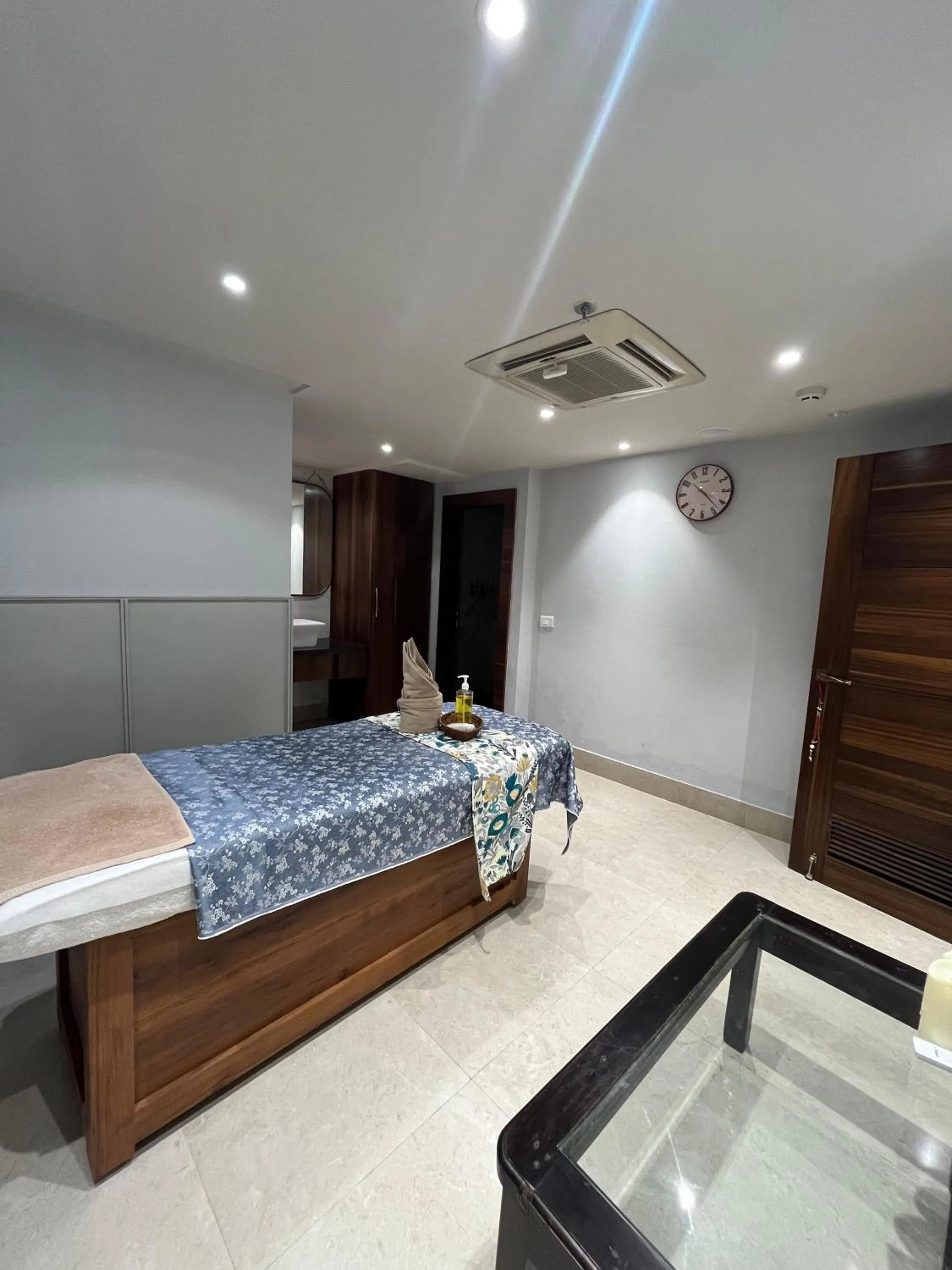 Spa and wellness centre/facilities, Bed in Regenta Dehradun by Royal Orchid Hotels Limited