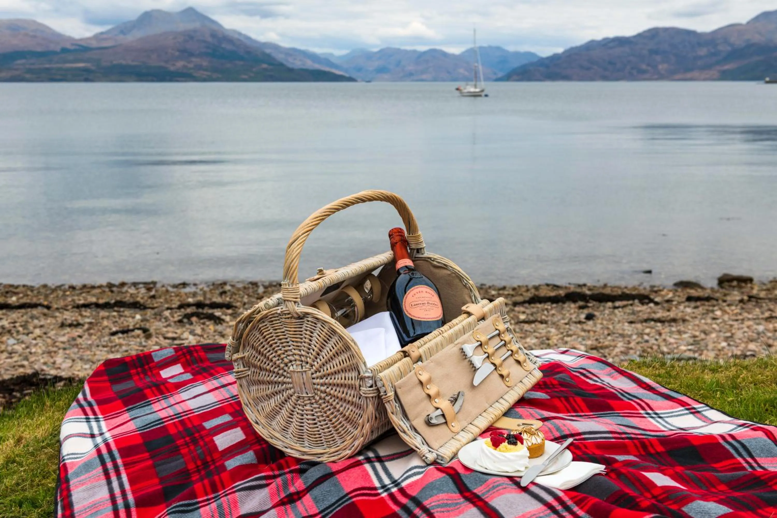 Beach in Duisdale House Hotel