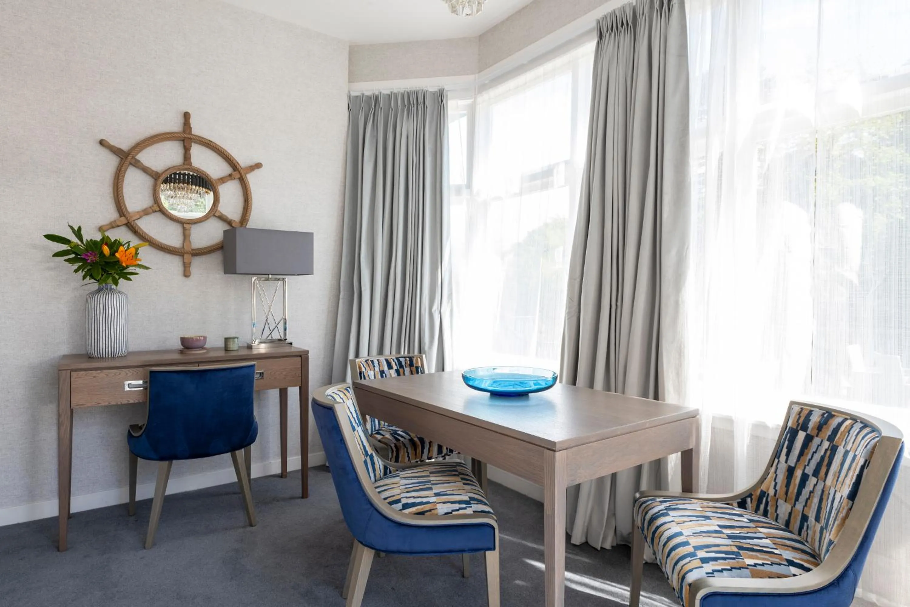 Living room in Duisdale House Hotel