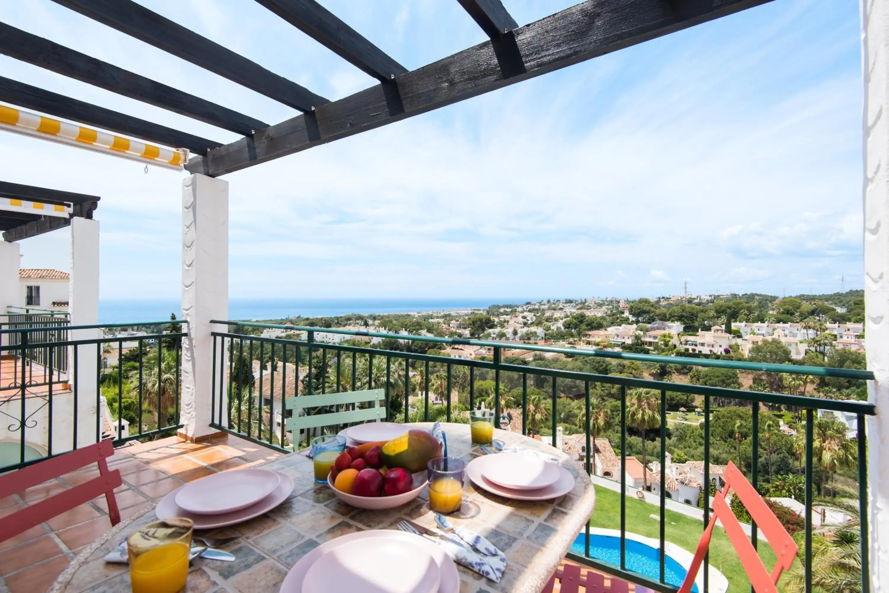 RentAndHomes Calahonda Sea View and Golf RentAndHomes Calahonda Sea View and Golf