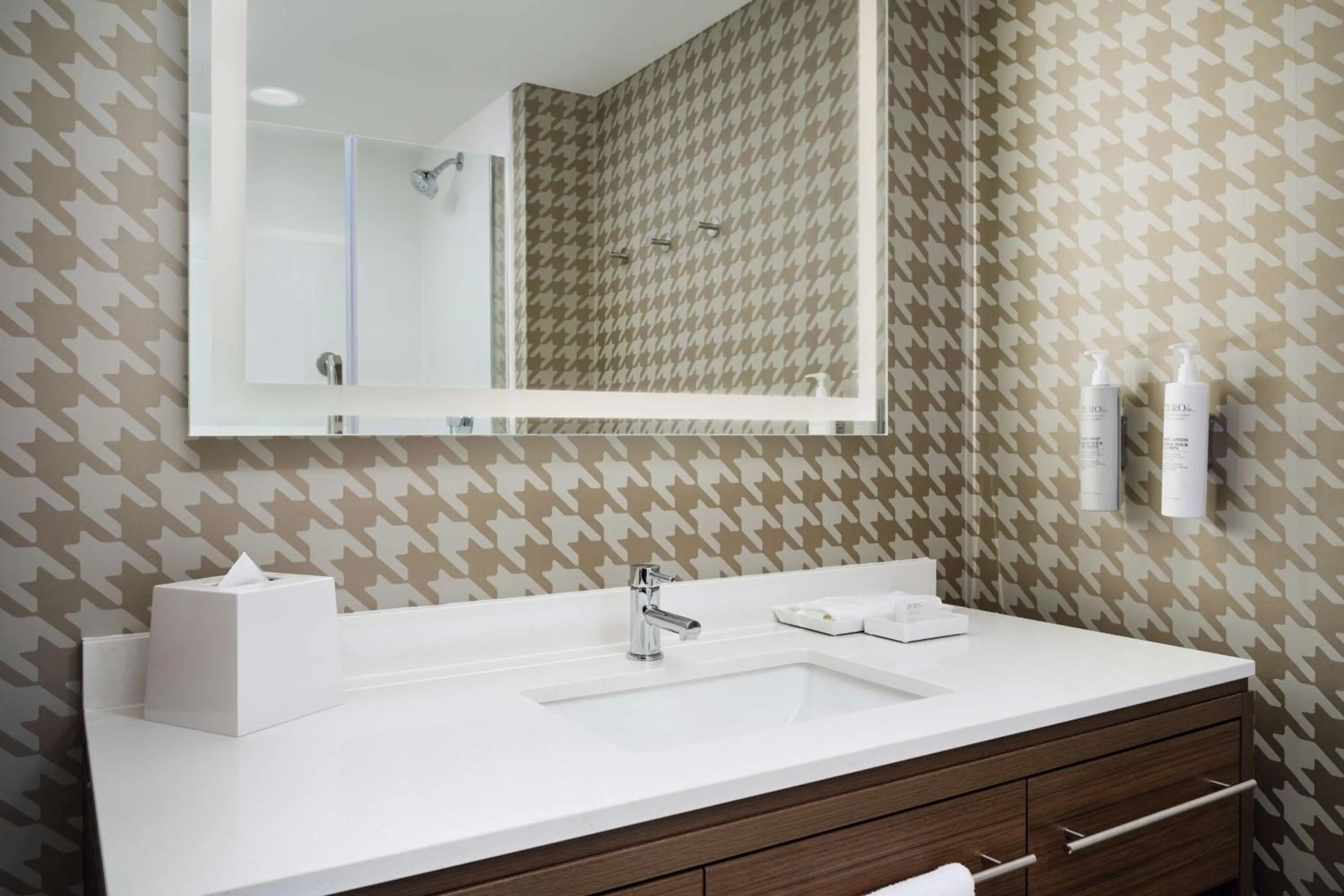 Bathroom in Home2 Suites By Hilton Towson