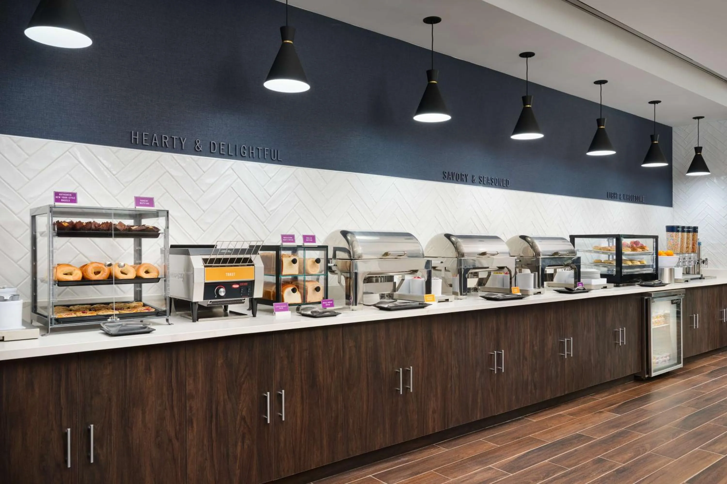 Breakfast in Hampton Inn Towson Downtown