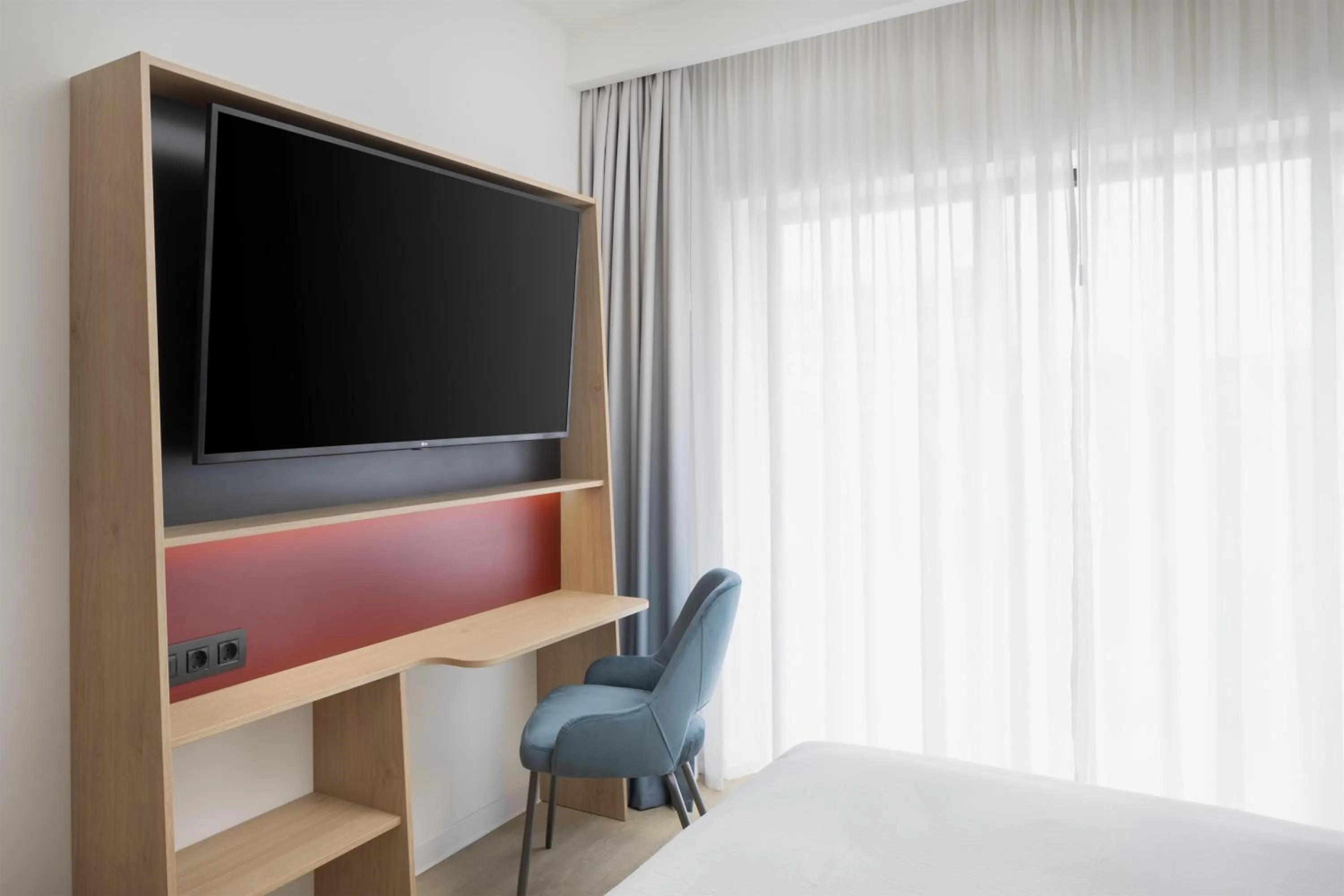 Bedroom in Hampton By Hilton Targu Mures