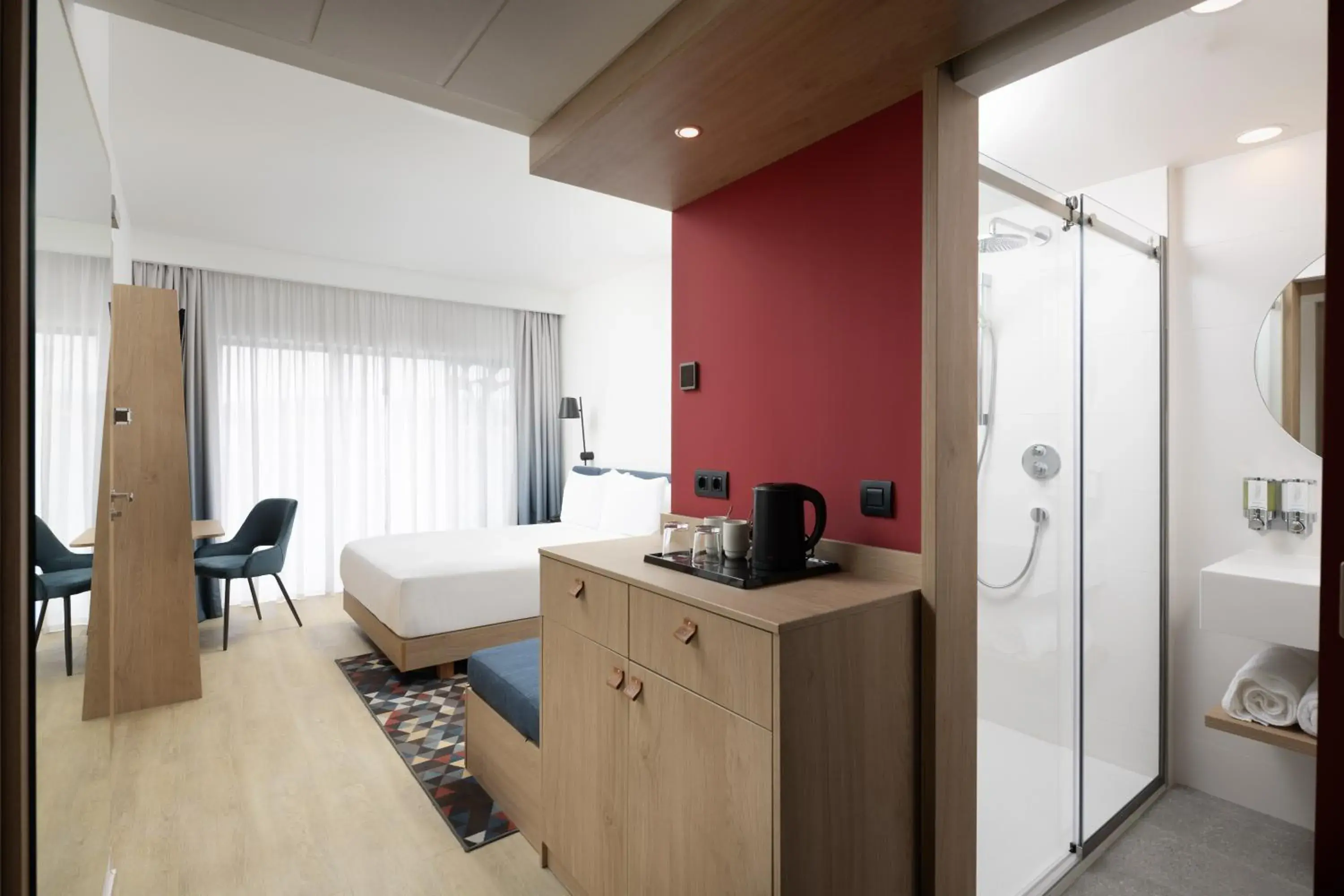 Photo of the whole room in Hampton By Hilton Targu Mures Photo of the whole room in Hampton By Hilton Targu Mures