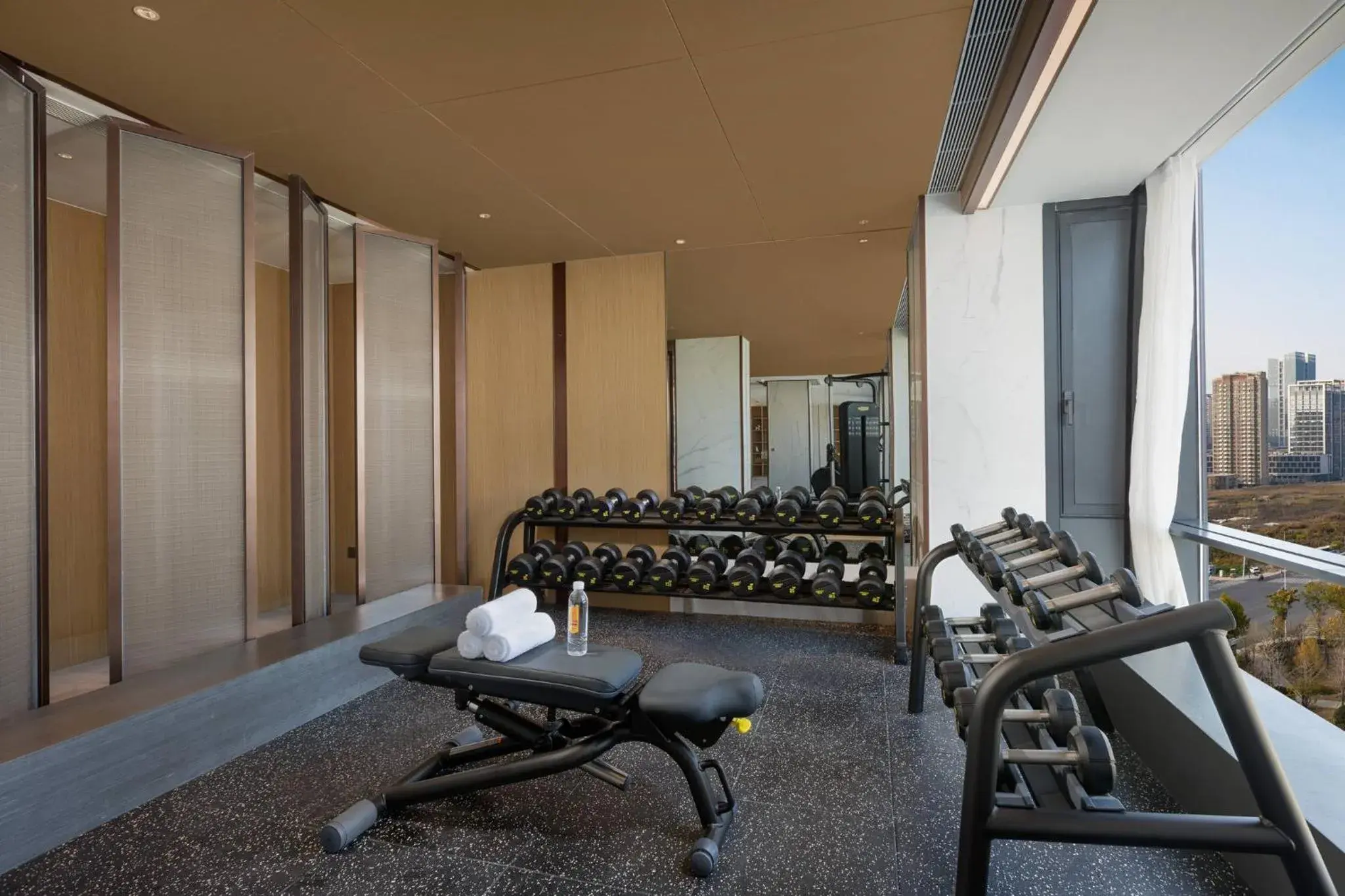 Fitness centre/facilities in voco Hefei Binhu by IHG Fitness centre/facilities in voco Hefei Binhu by IHG
