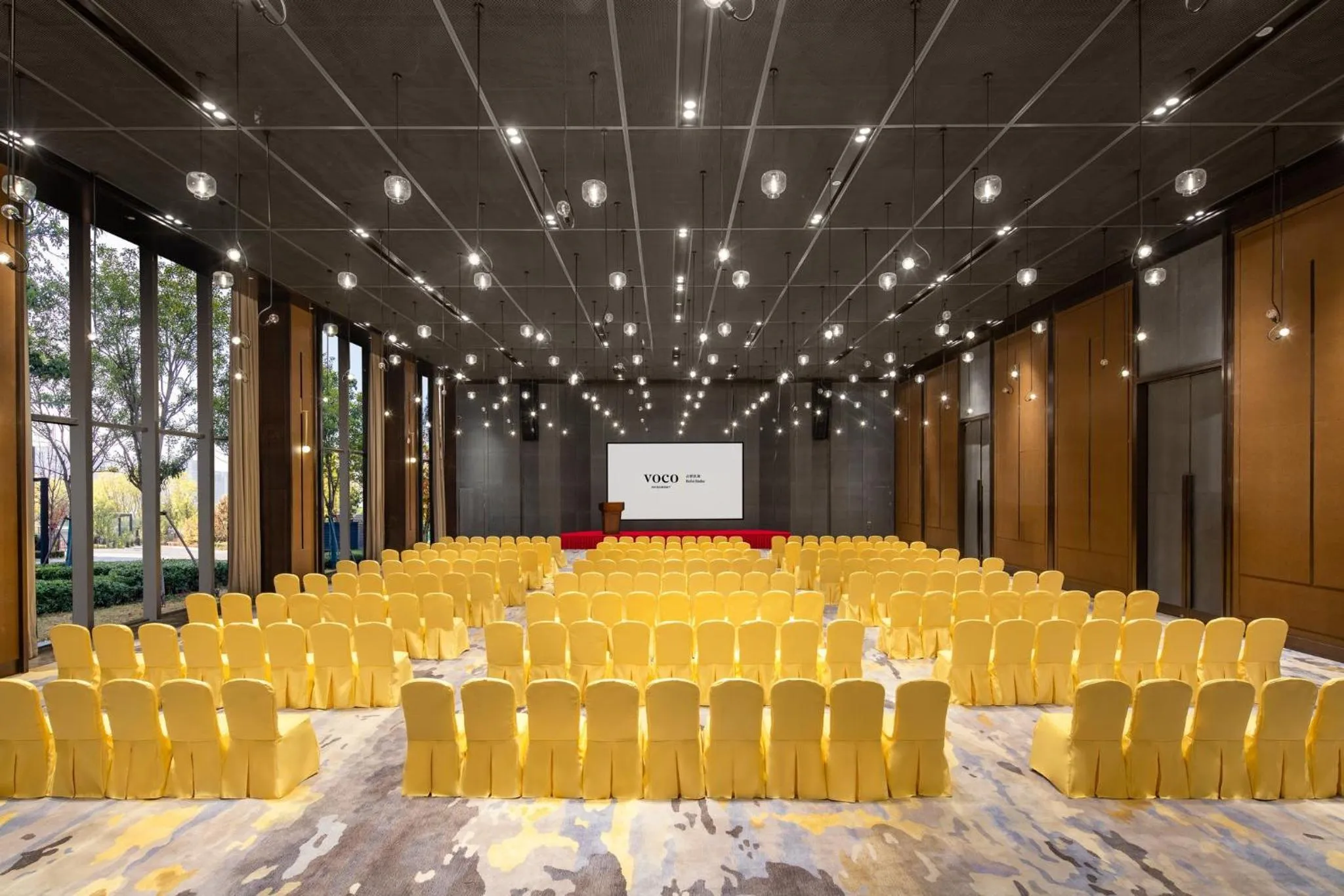 Banquet/Function facilities in voco Hefei Binhu by IHG