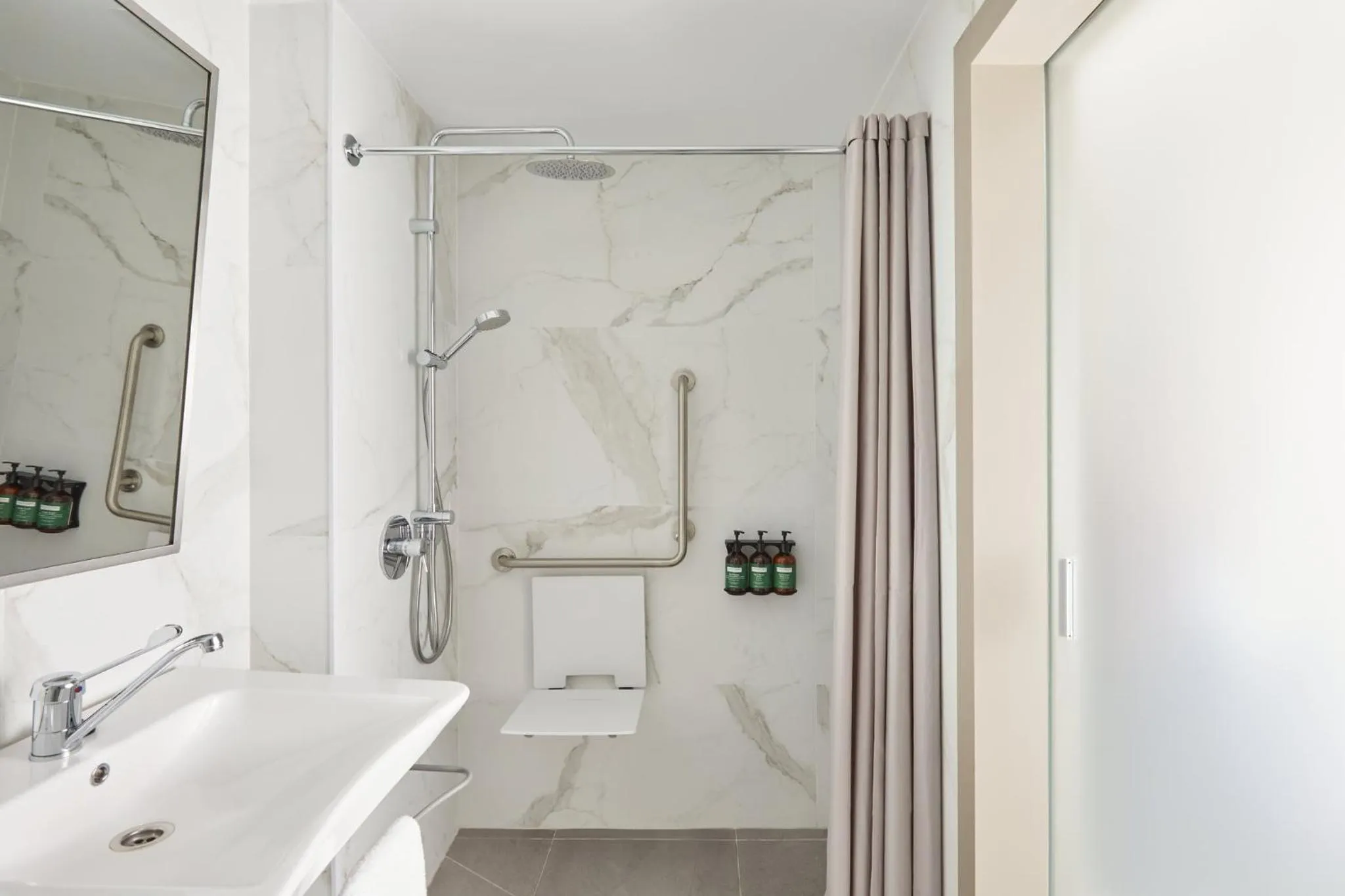 Bathroom in Crowne Plaza Madrid - Centre Retiro by IHG