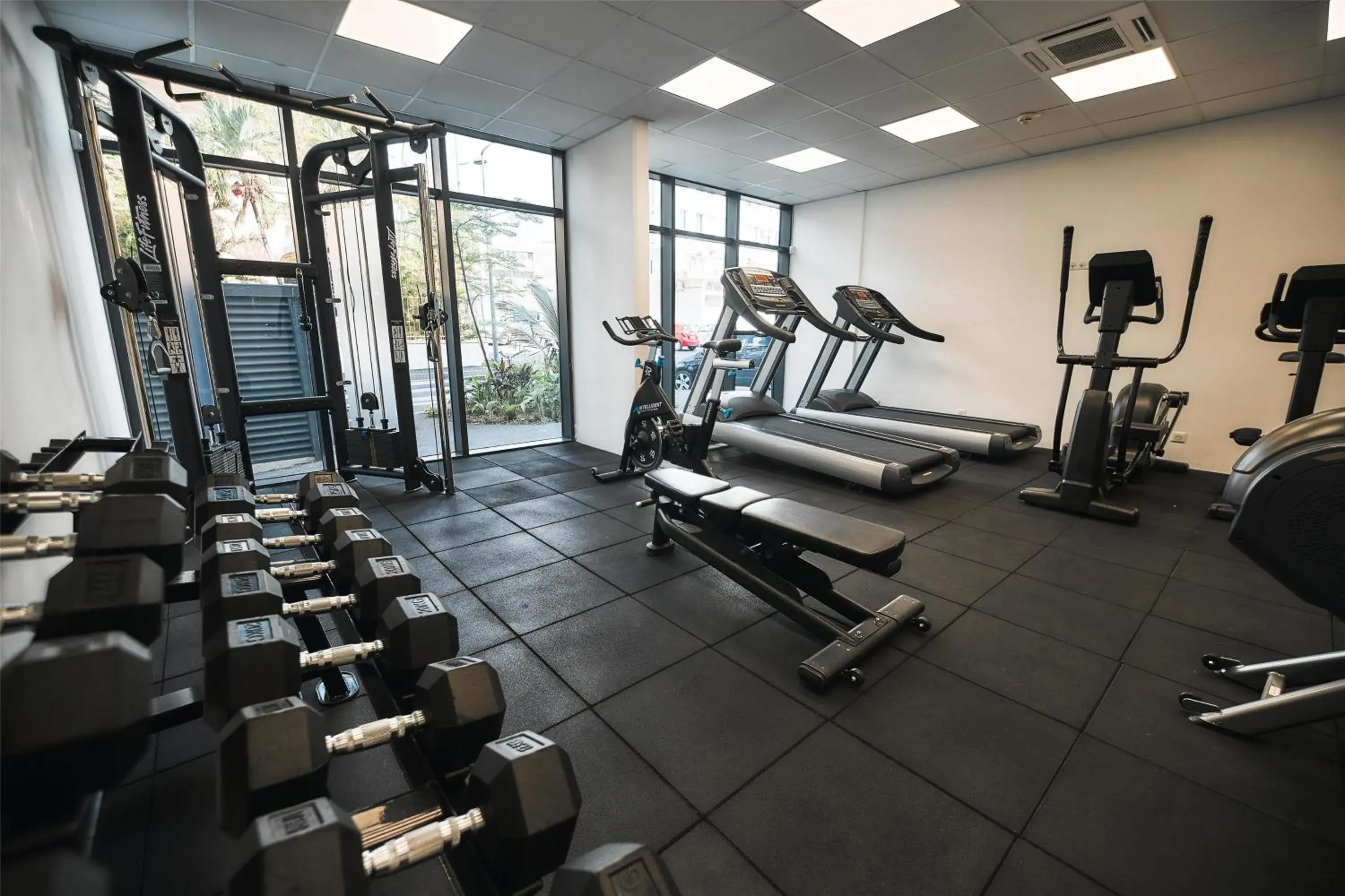 Fitness centre/facilities in Radisson Hotel Saint Denis, La Reunion Fitness centre/facilities in Radisson Hotel Saint Denis, La Reunion