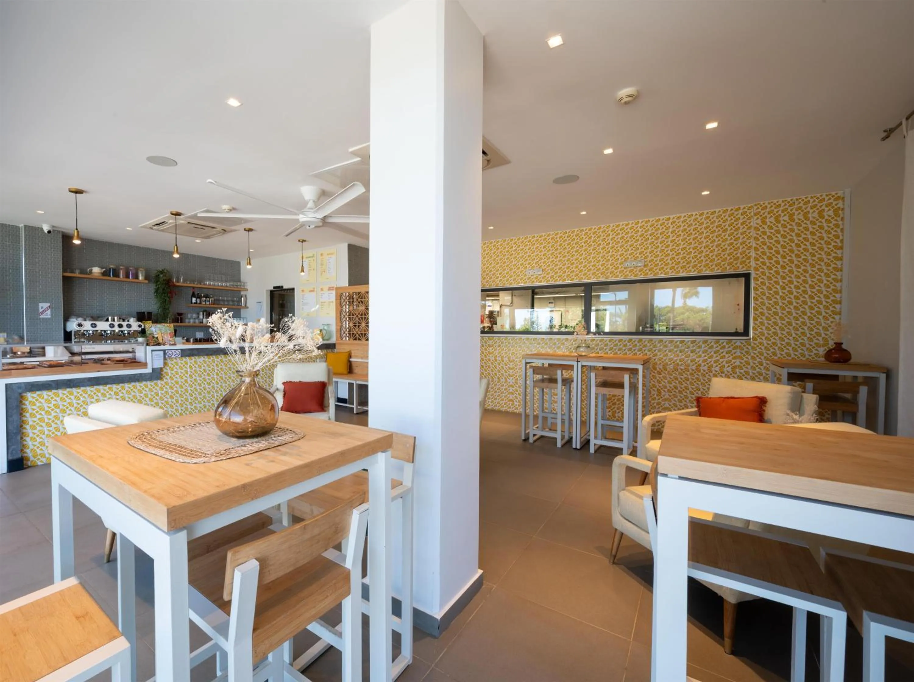 Restaurant/places to eat in Radisson Hotel Saint Denis, La Reunion