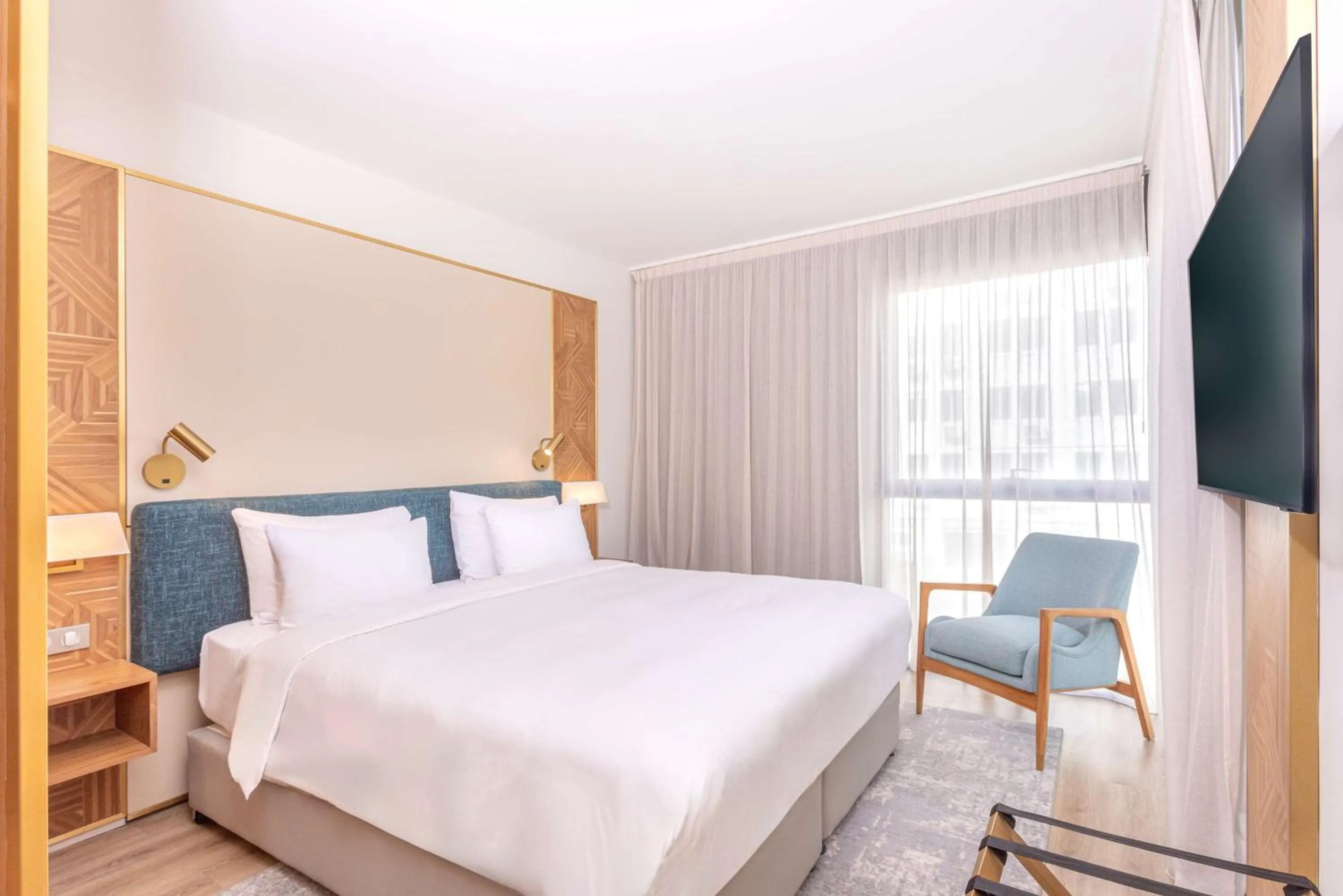 Bed in Radisson Hotel Saint Denis, La Reunion