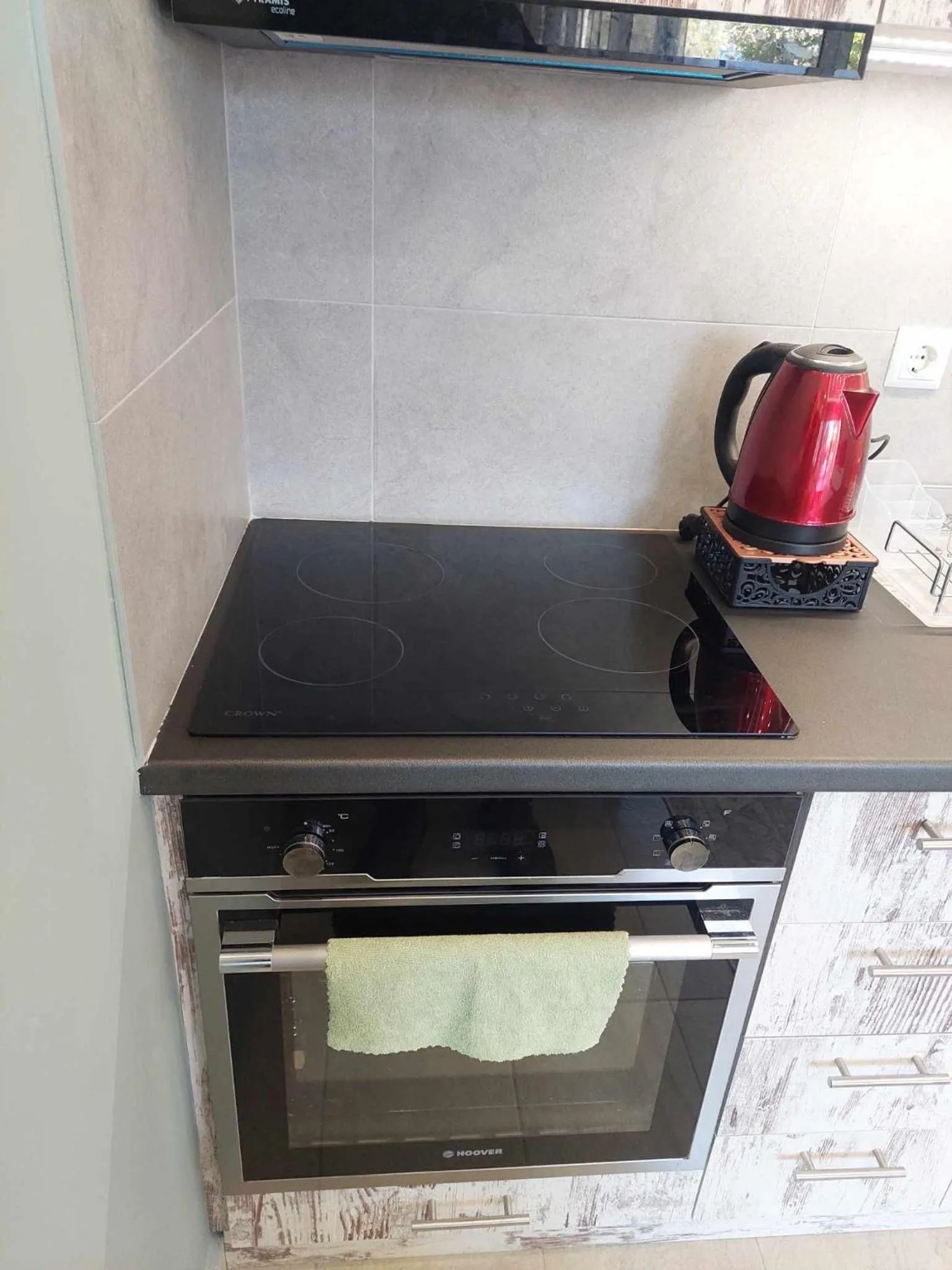 Akrotiri Luxury Suites