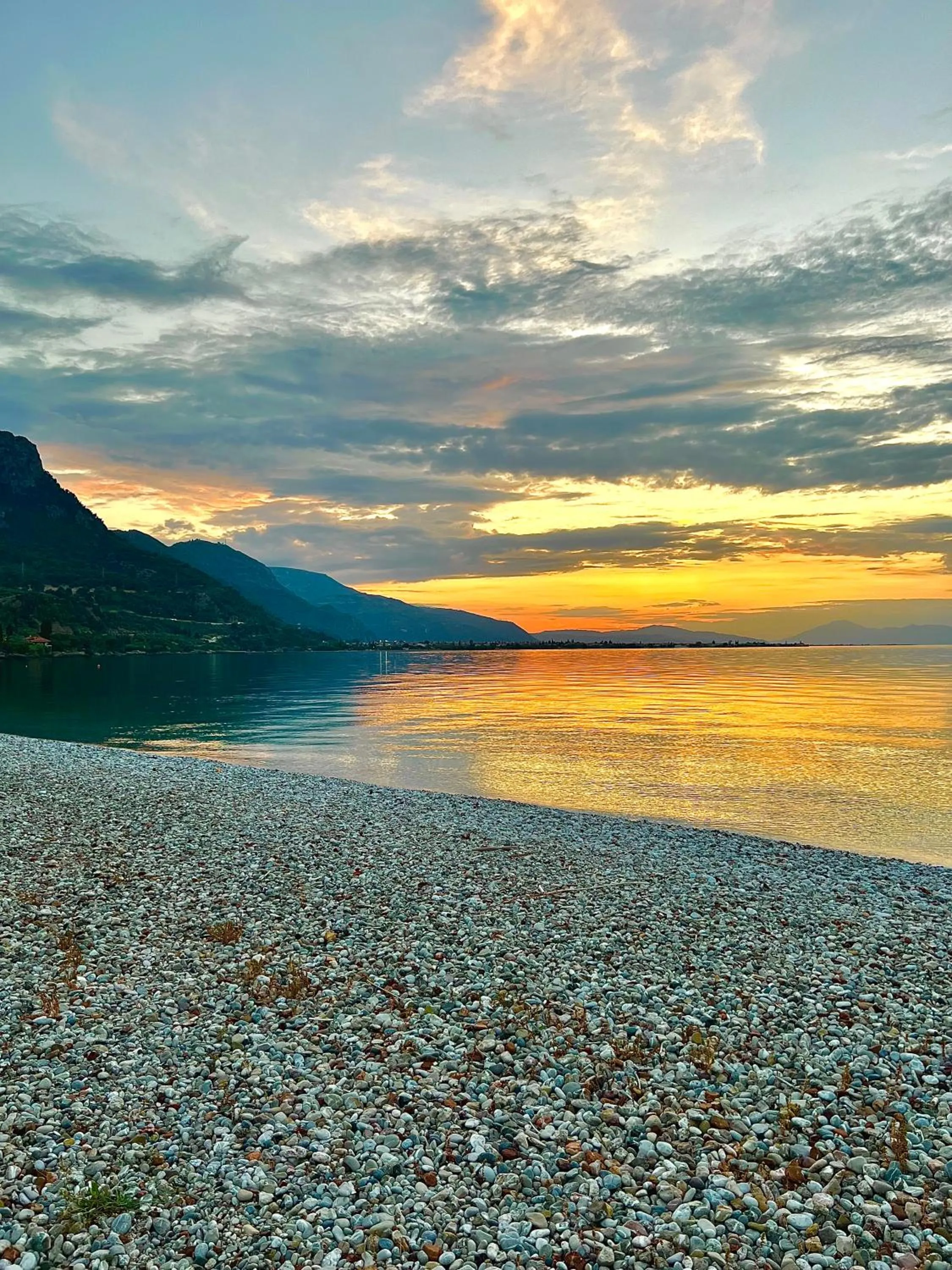 Akrotiri Luxury Suites